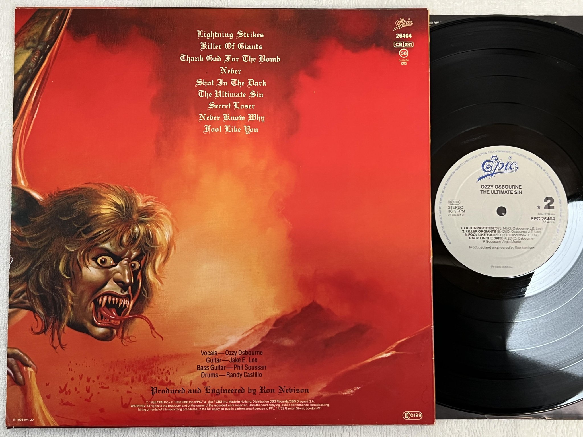 Omslagsbild för skivan OZZY OSBOURNE the ultimate sin LP -86 Hol EPIC EPC 26404