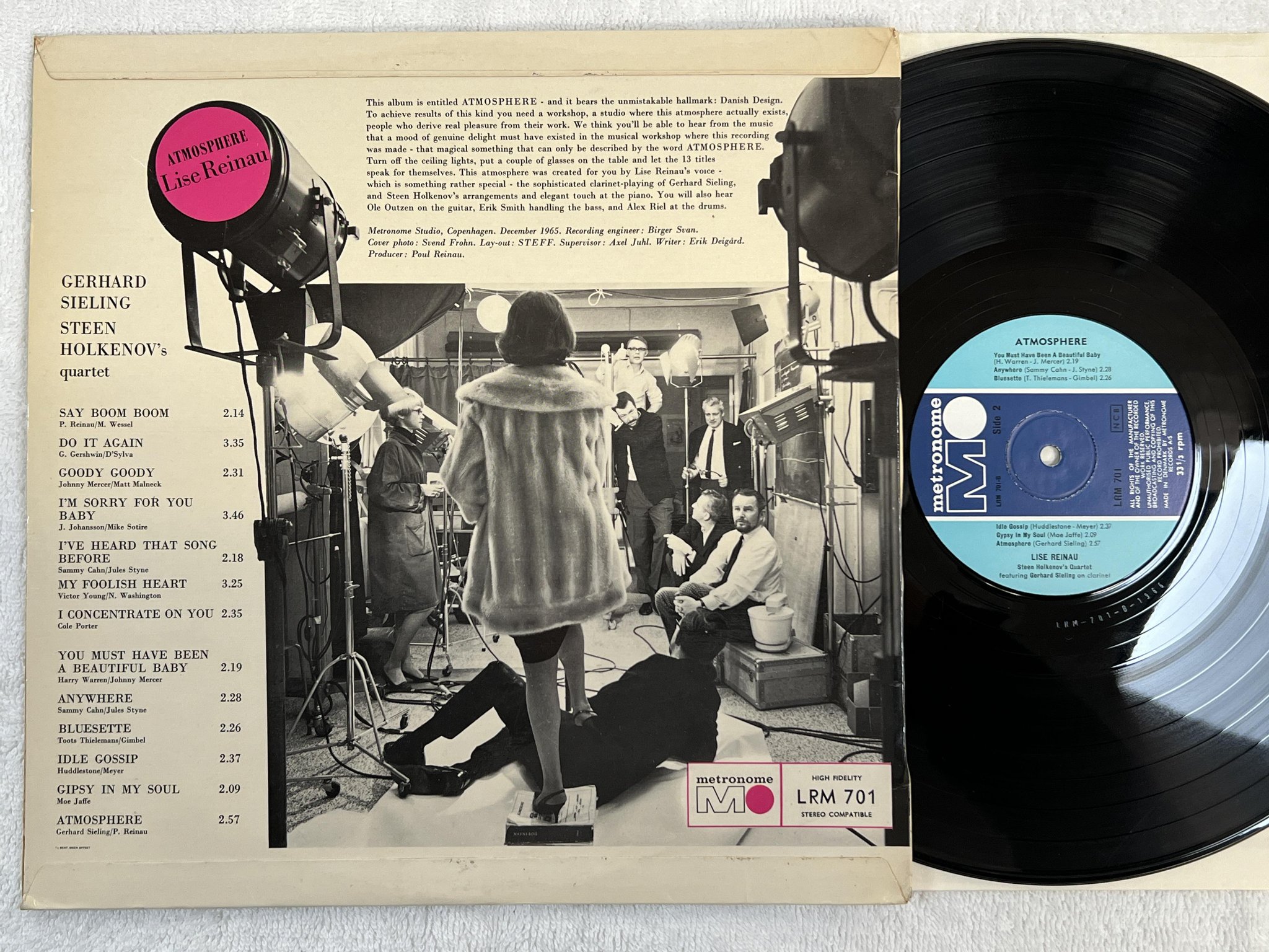 Omslagsbild för skivan LISE REINAU atmosphere LP -65 Denmark METRONOME LRM 701 *** RARE JAZZ ***