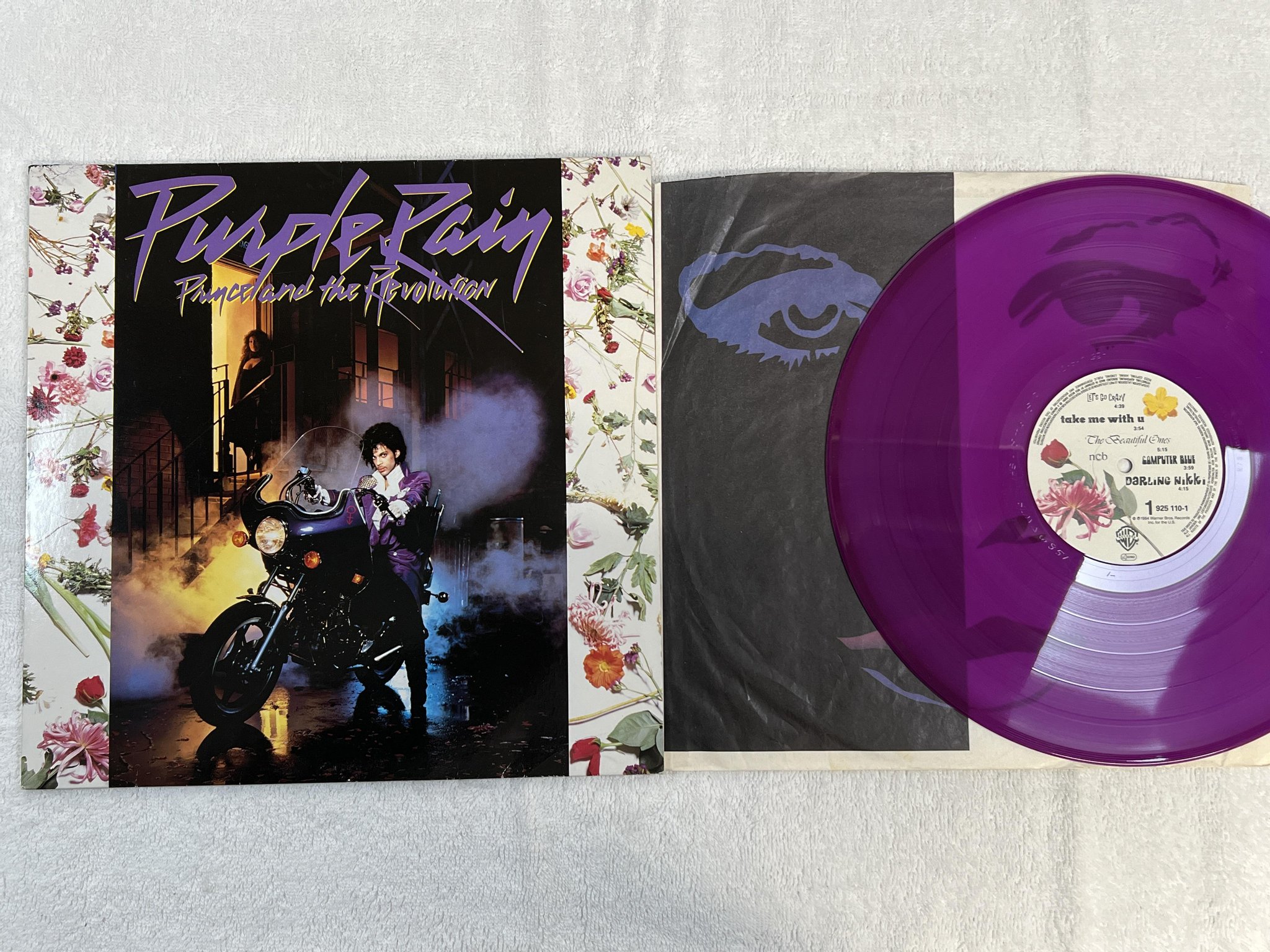 Omslagsbild för skivan PRINCE purple rain LP -84 ncb WARNER BROS 925 110-1 ** RARE PURPLE VINYL ***
