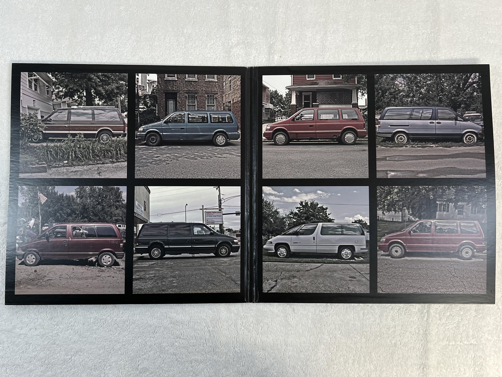 Omslagsbild för skivan THE BLACK KEYS el camino LP + CD 2011 US NONESUCH 529099-1