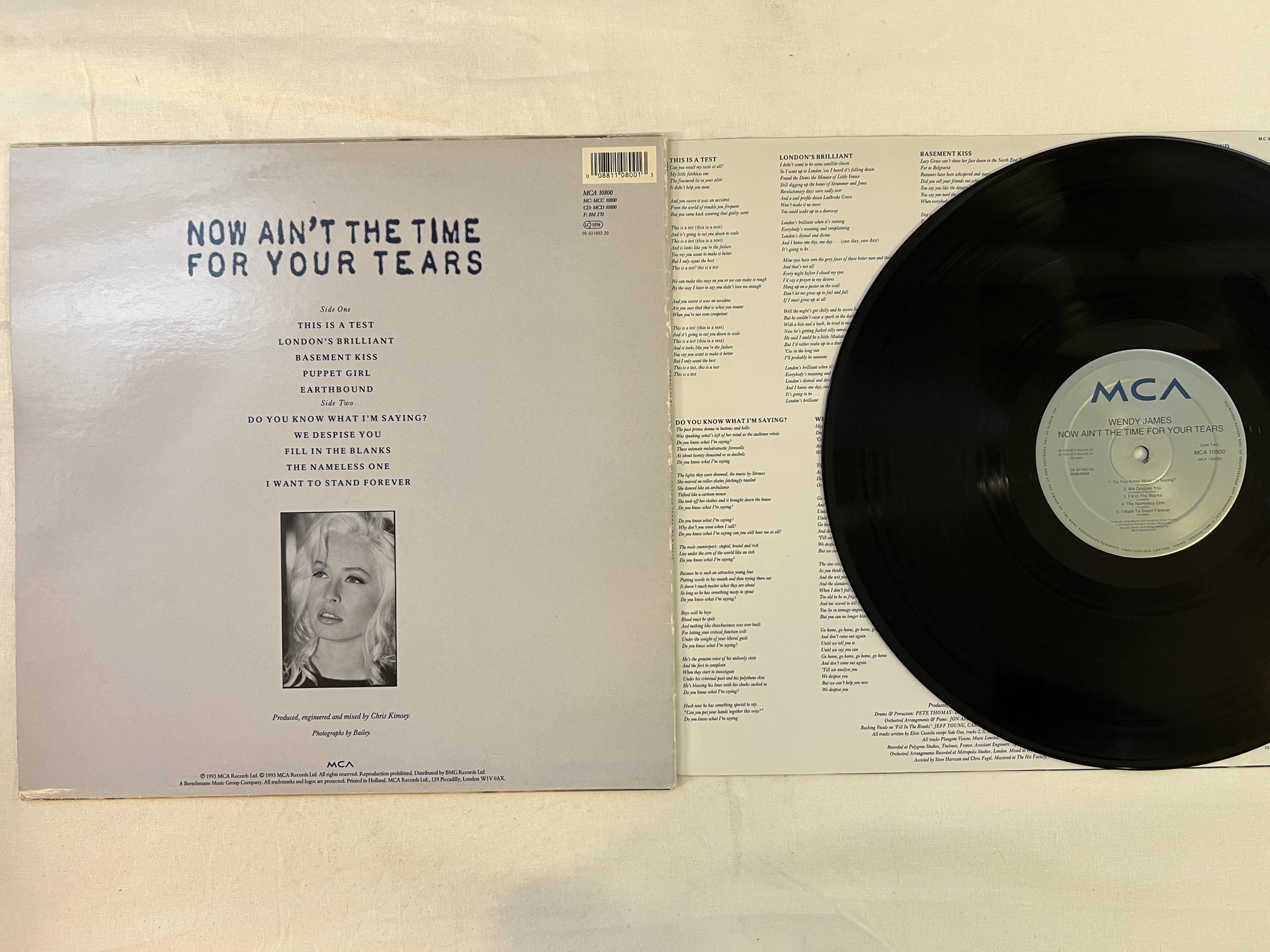 Omslagsbild för skivan WENDY JAMES Now Ain't The Time For Your Tears LP -93 MCA 10800 *** RARE ***