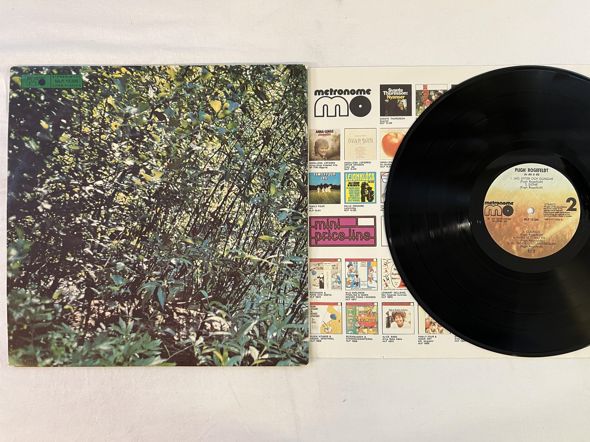 Omslagsbild för skivan PUGH ROGEFELDT ja dä ä dä LP Swe METRONOME MLP 15336