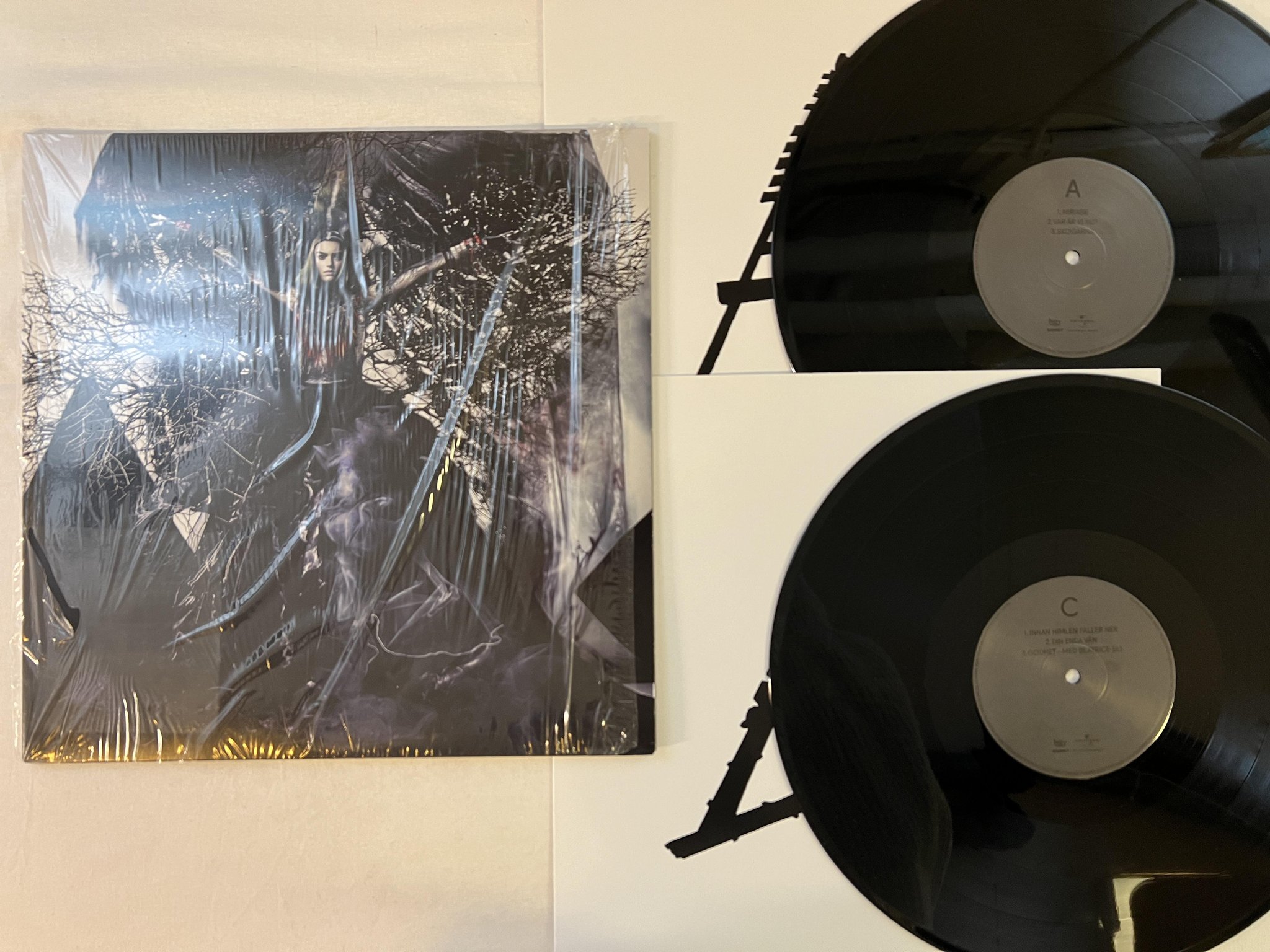 Omslagsbild för skivan KENT Tigerdrottningen 2xLP 2014 SONET 060253777140 *** TOP CONDITION ***