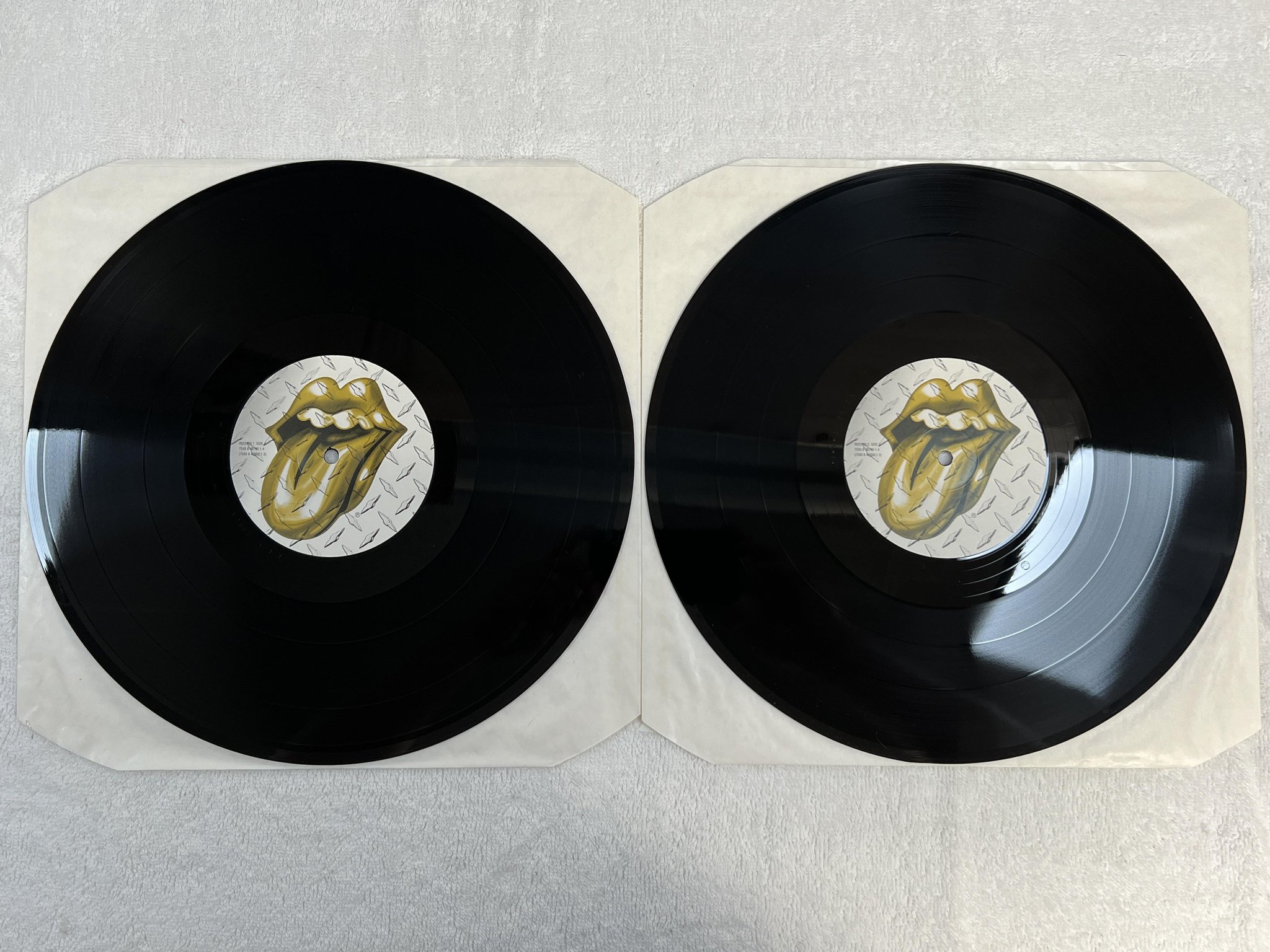 Omslagsbild för skivan ROLLING STONES No Security 2xLP -98 EU VIRGIN V2880 *** RARE ***
