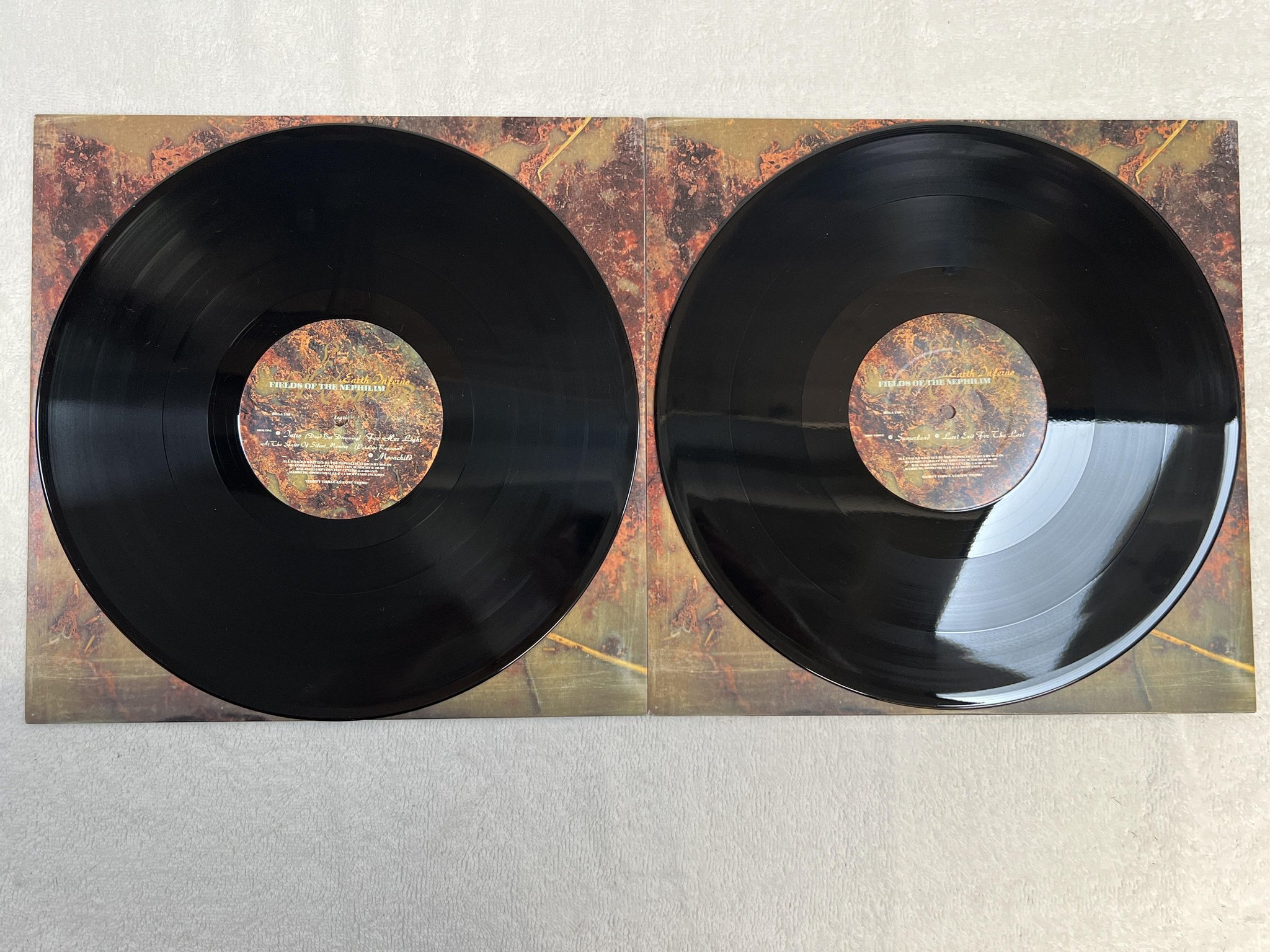 Omslagsbild för skivan FIELDS OF THE NEPHILIM Earth Inferno 2xLP -91 UK