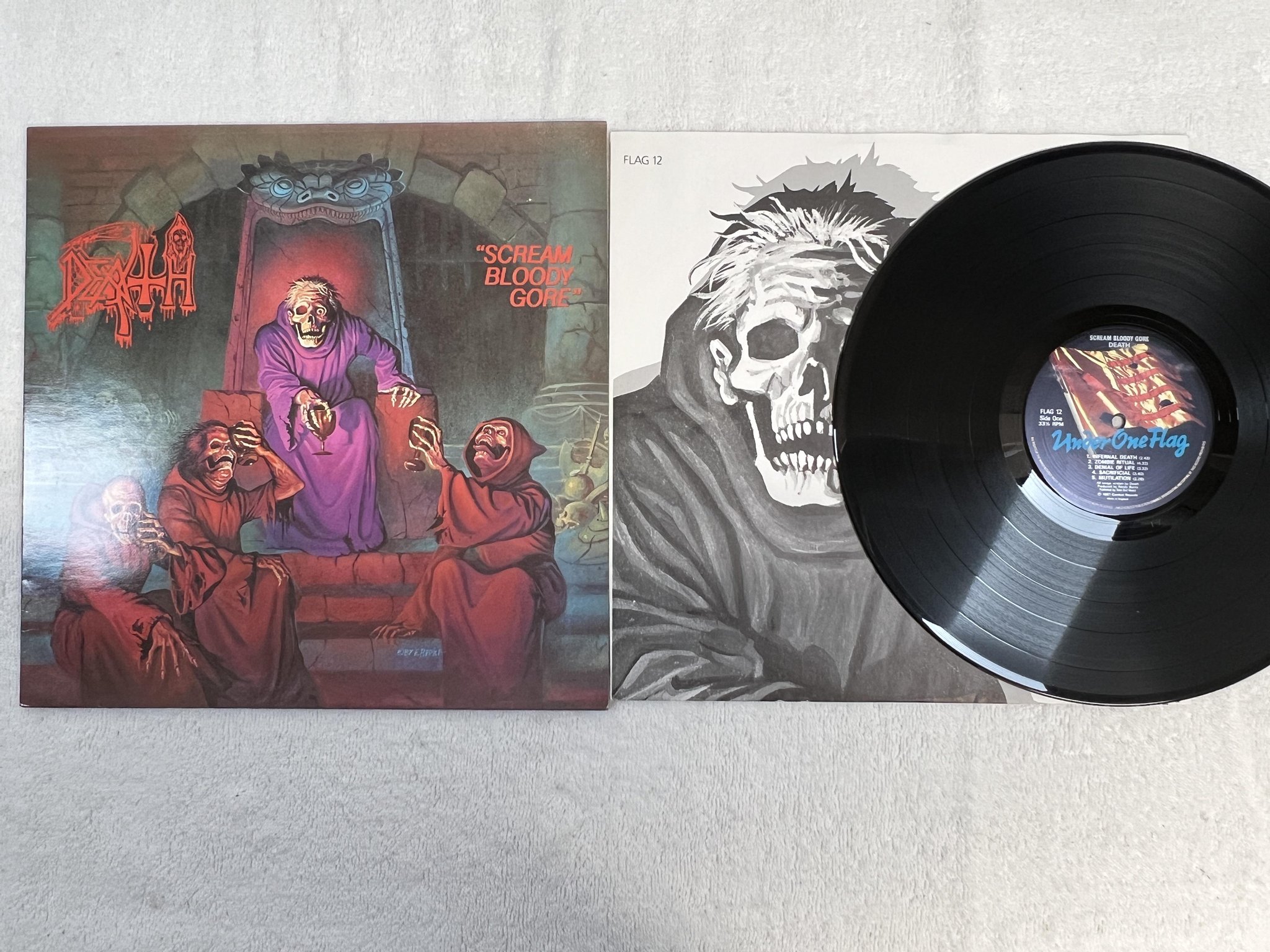 Omslagsbild för skivan DEATH Scream Bloody Gore LP -87 UK UNDER ONE FLAG flag-12 ** death metal **