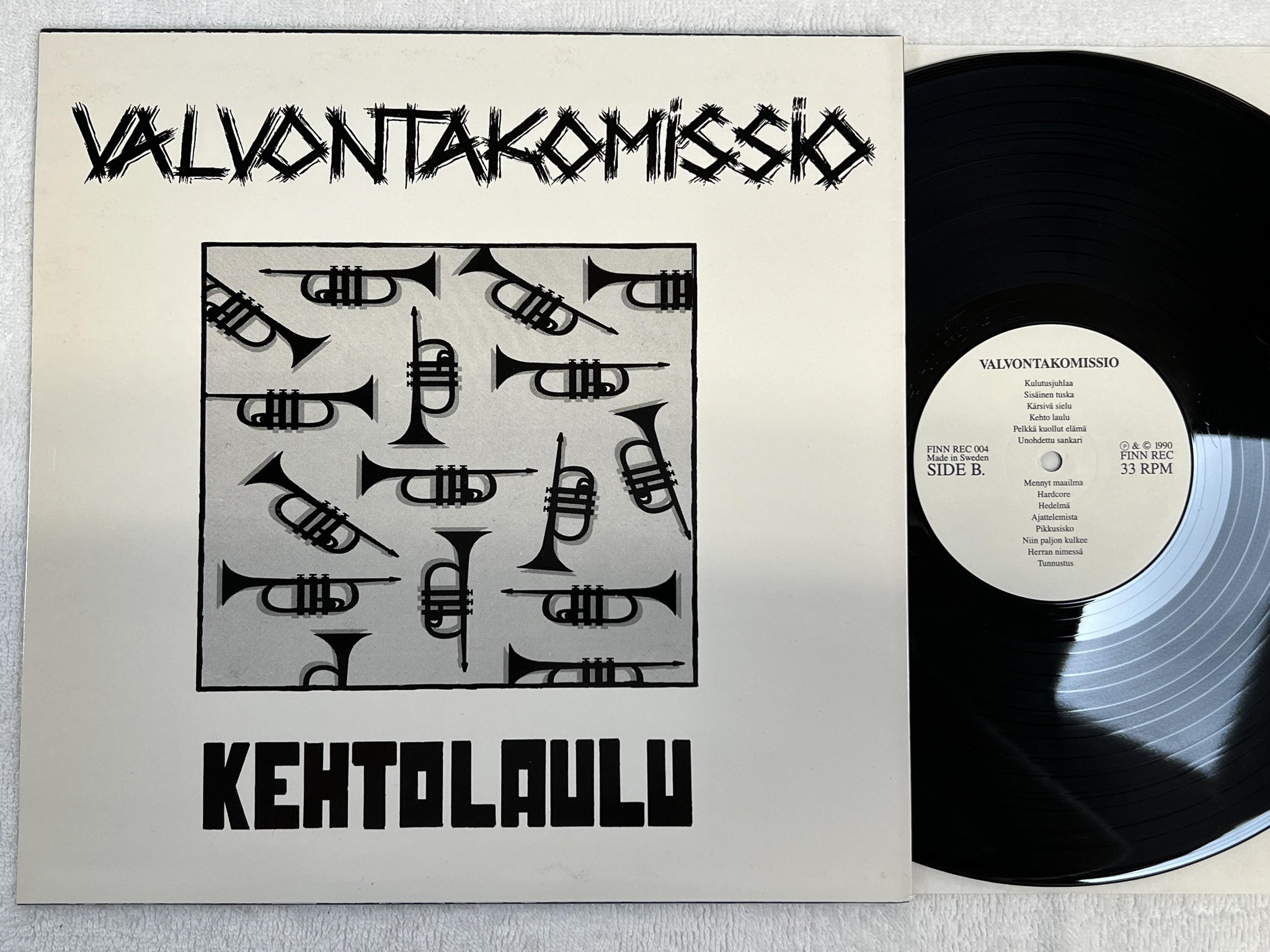 Omslagsbild för skivan No Security / Kehtolaulu Split-LP -90 Swe FINN REC 004 ** HARDCORE / PUNK **