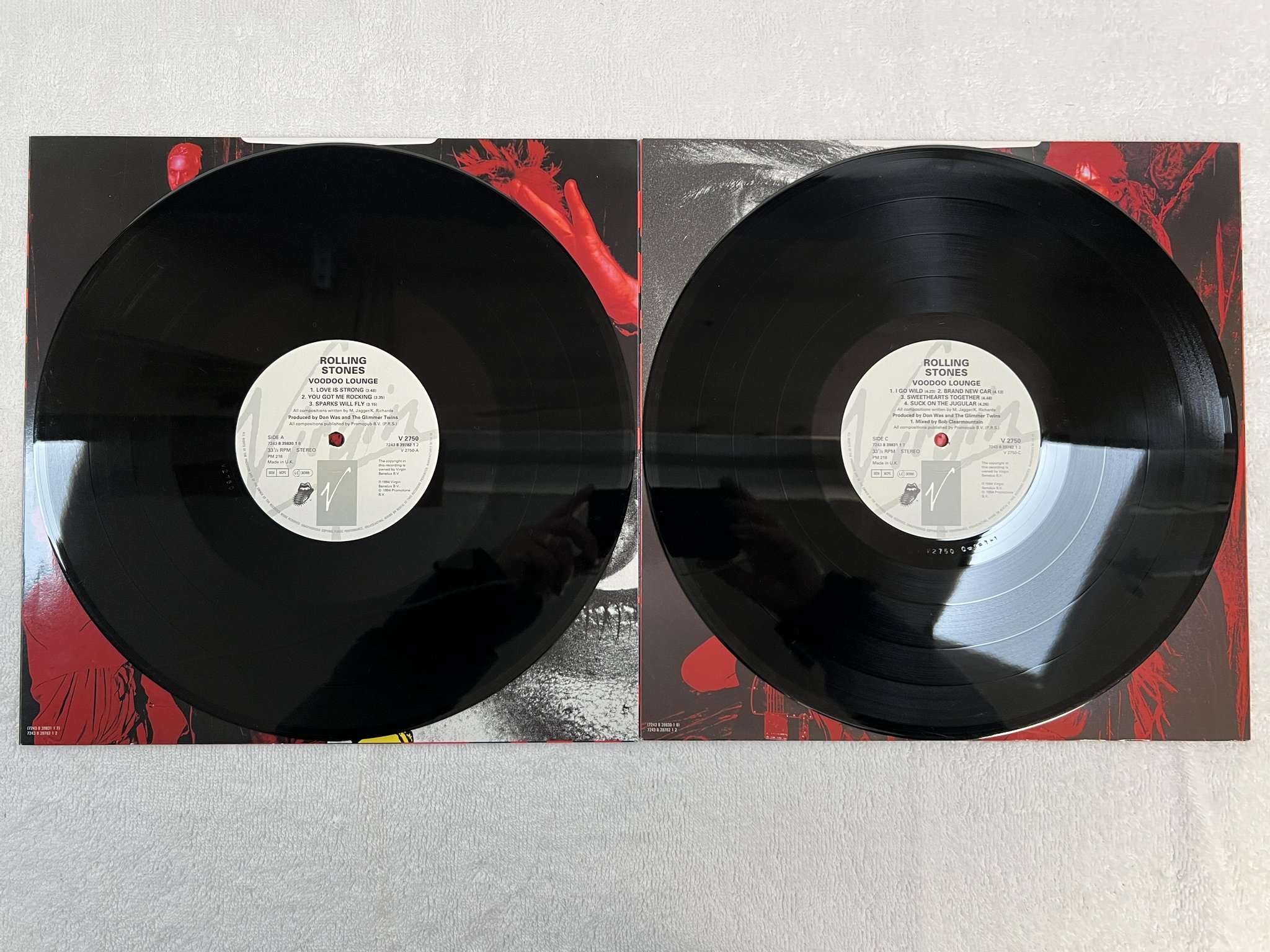 Omslagsbild för skivan ROLLING STONES Voodoo Lounge 2xLP -94 EU VIRGIN V2750