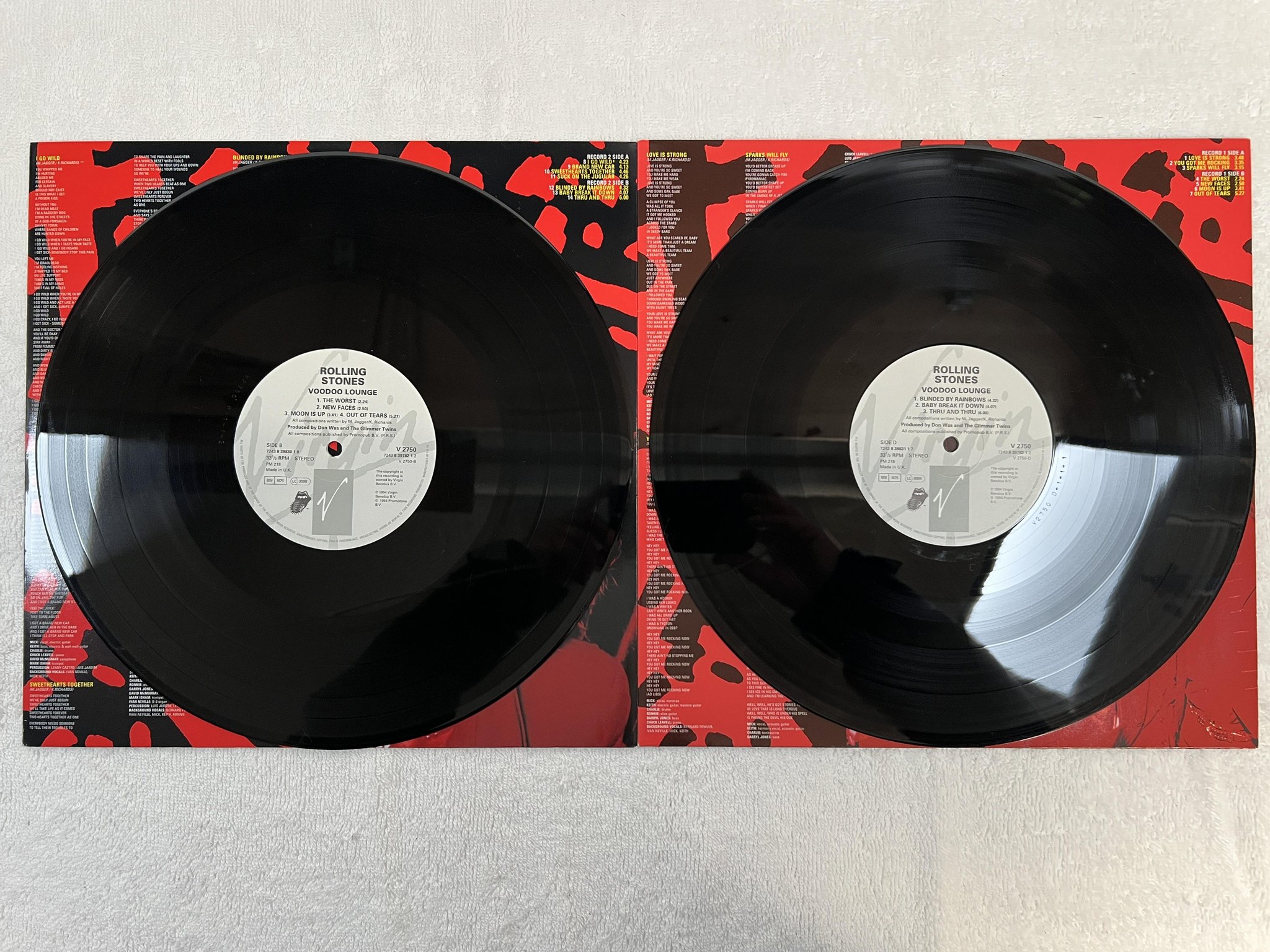 Omslagsbild för skivan ROLLING STONES Voodoo Lounge 2xLP -94 EU VIRGIN V2750