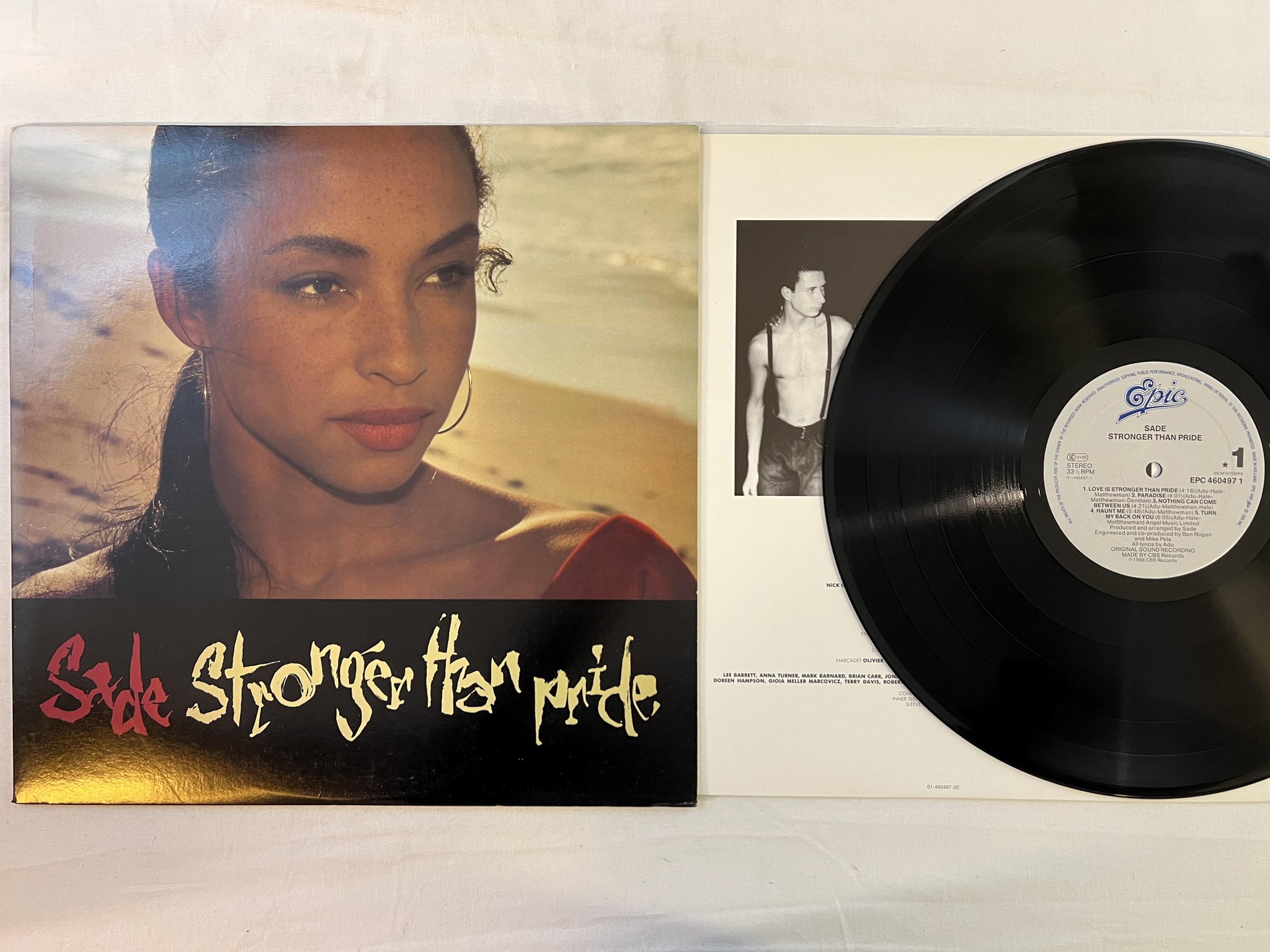 Omslagsbild för skivan SADE stronger than pride LP -88 Hol EPIC EPC 4604971