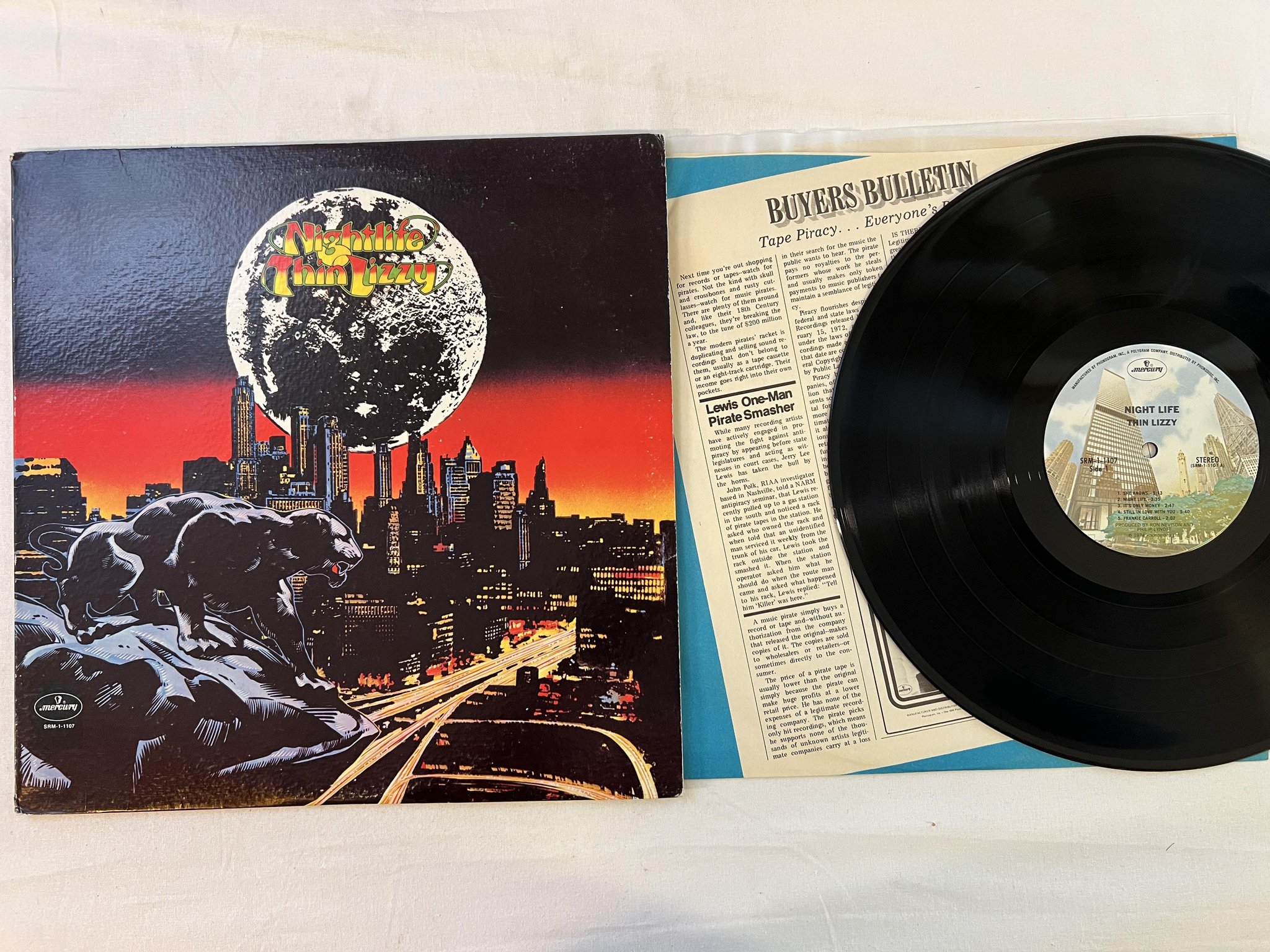 Omslagsbild för skivan THIN LIZZY night life LP -74 US MERCURY SRM-1-1107