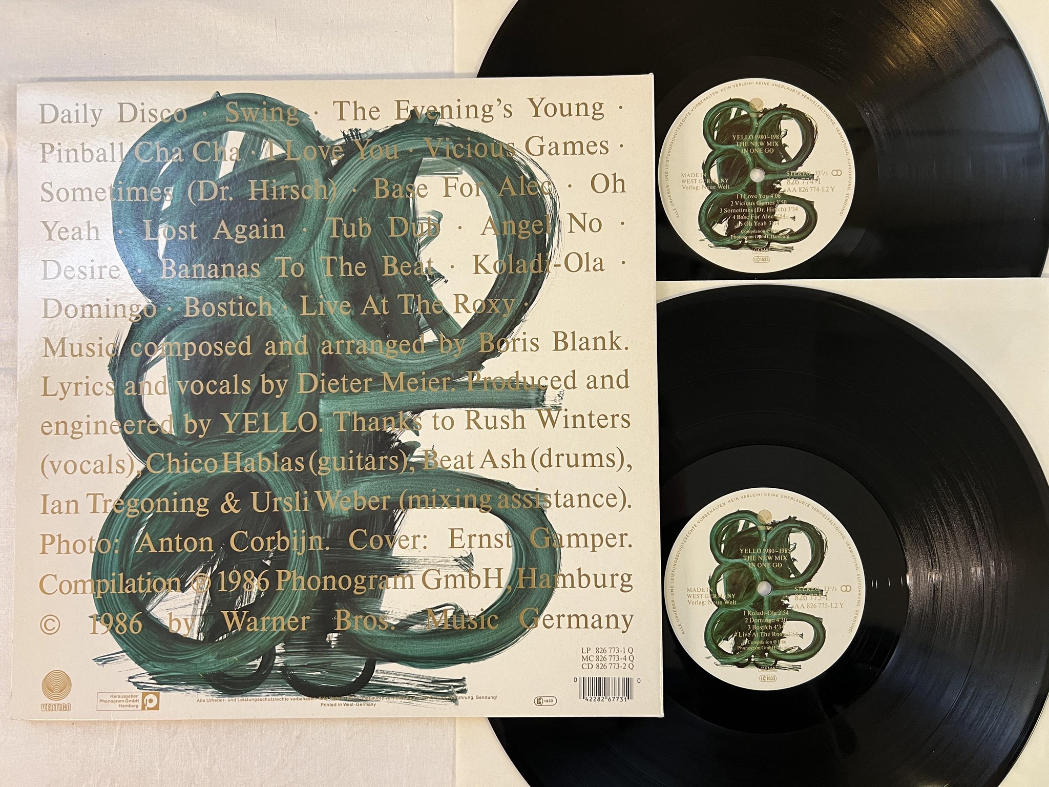 Omslagsbild för skivan YELLO 1980 - 1985 The New Mix In One Go 2xLP -86 Ger VERTIGO 826 773-1 Q