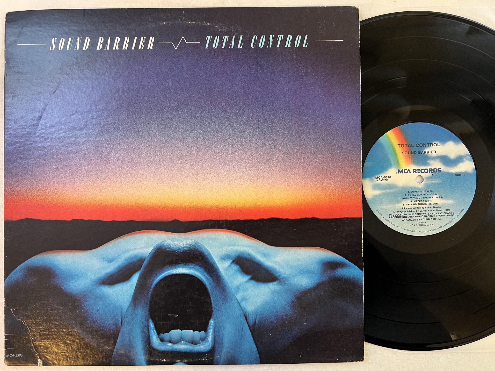 Omslagsbild för skivan SOUND BARRIER Total Control LP -83 US MCA 5396