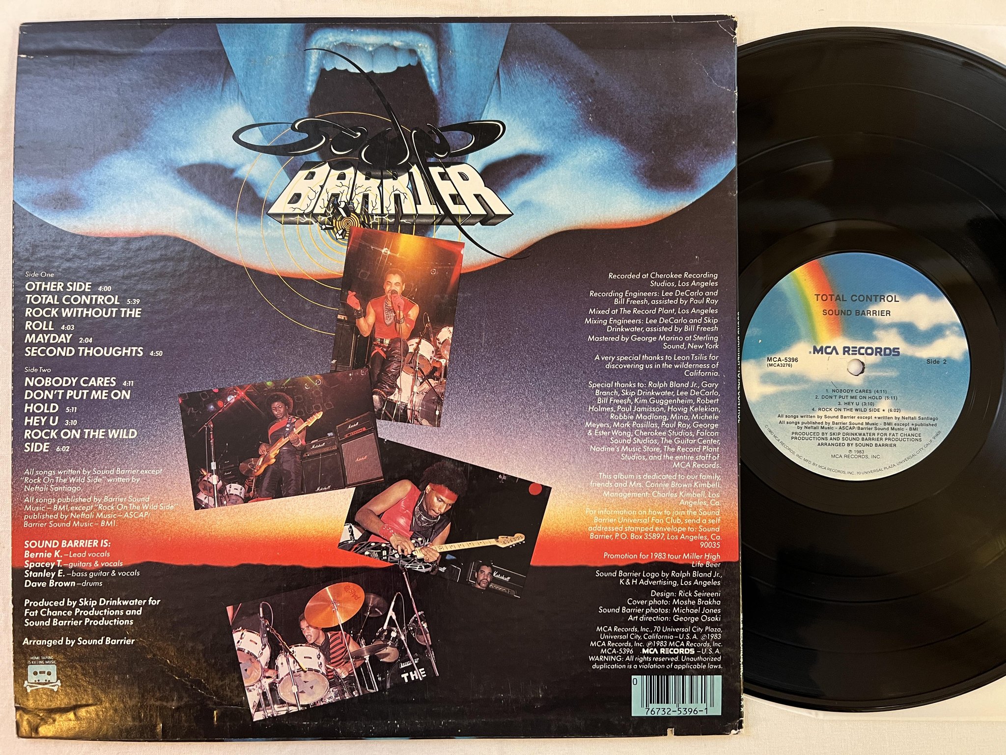 Omslagsbild för skivan SOUND BARRIER Total Control LP -83 US MCA 5396