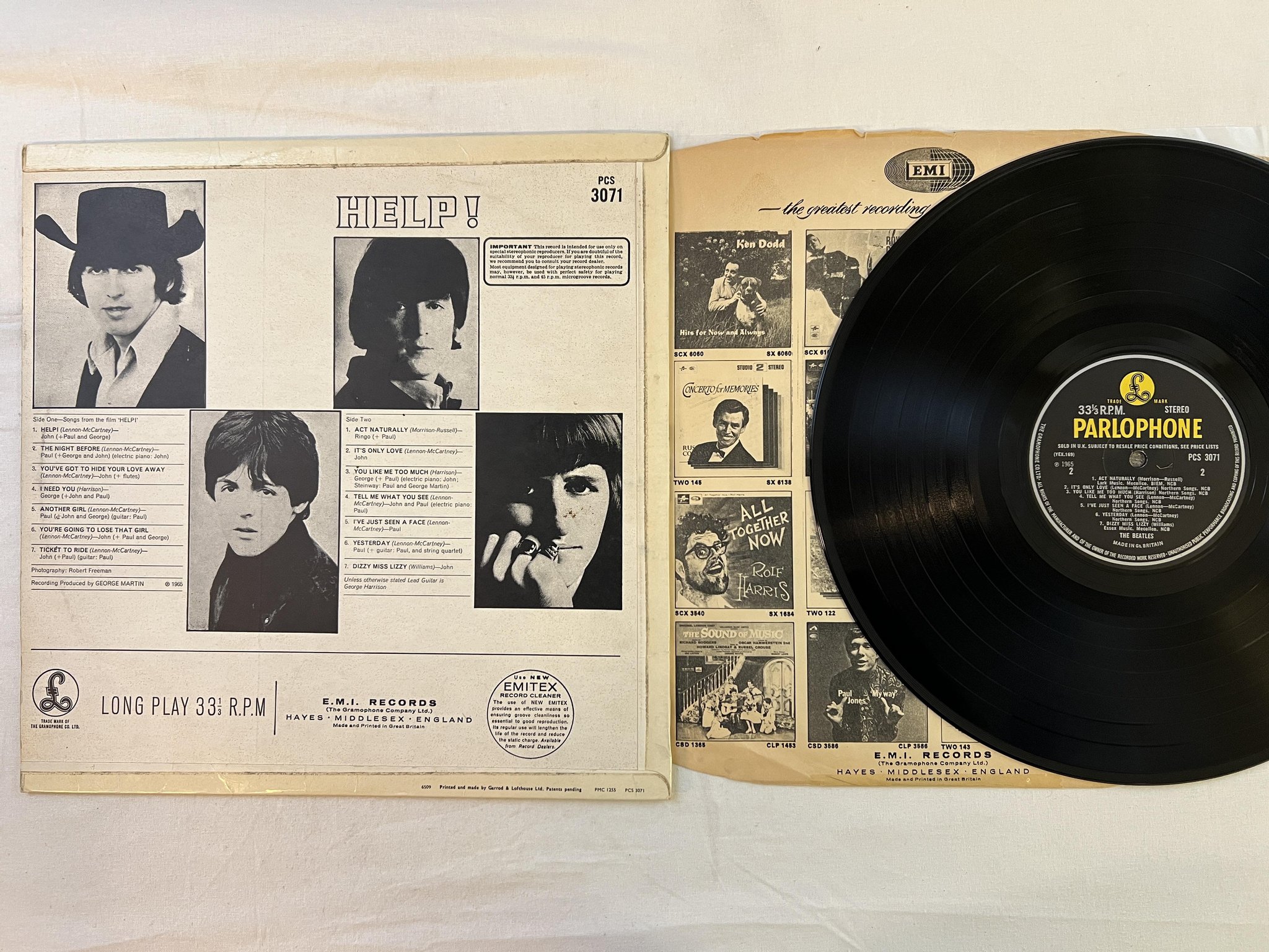 Omslagsbild för skivan THE BEATLES help! LP -65 UK PARLOPHONE PCS 3071 ** -1 /-1 -endings **