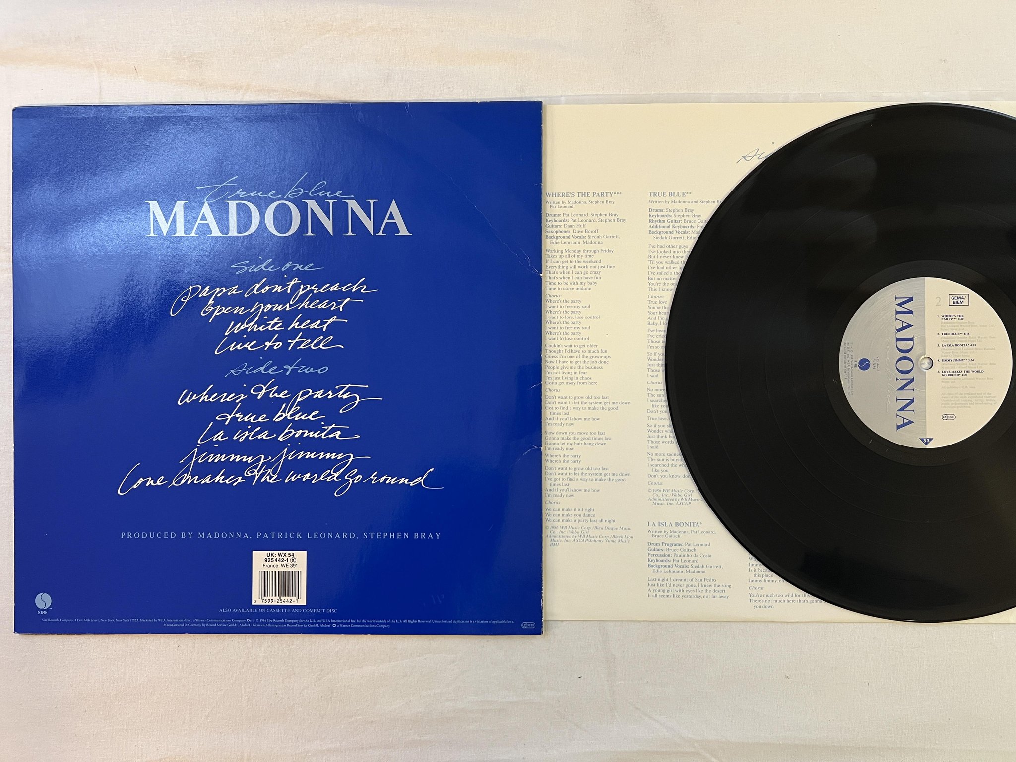 Omslagsbild för skivan MADONNA true blue LP -86 Ger SIRE 925 442-1 ** LA ISLA BONITA**