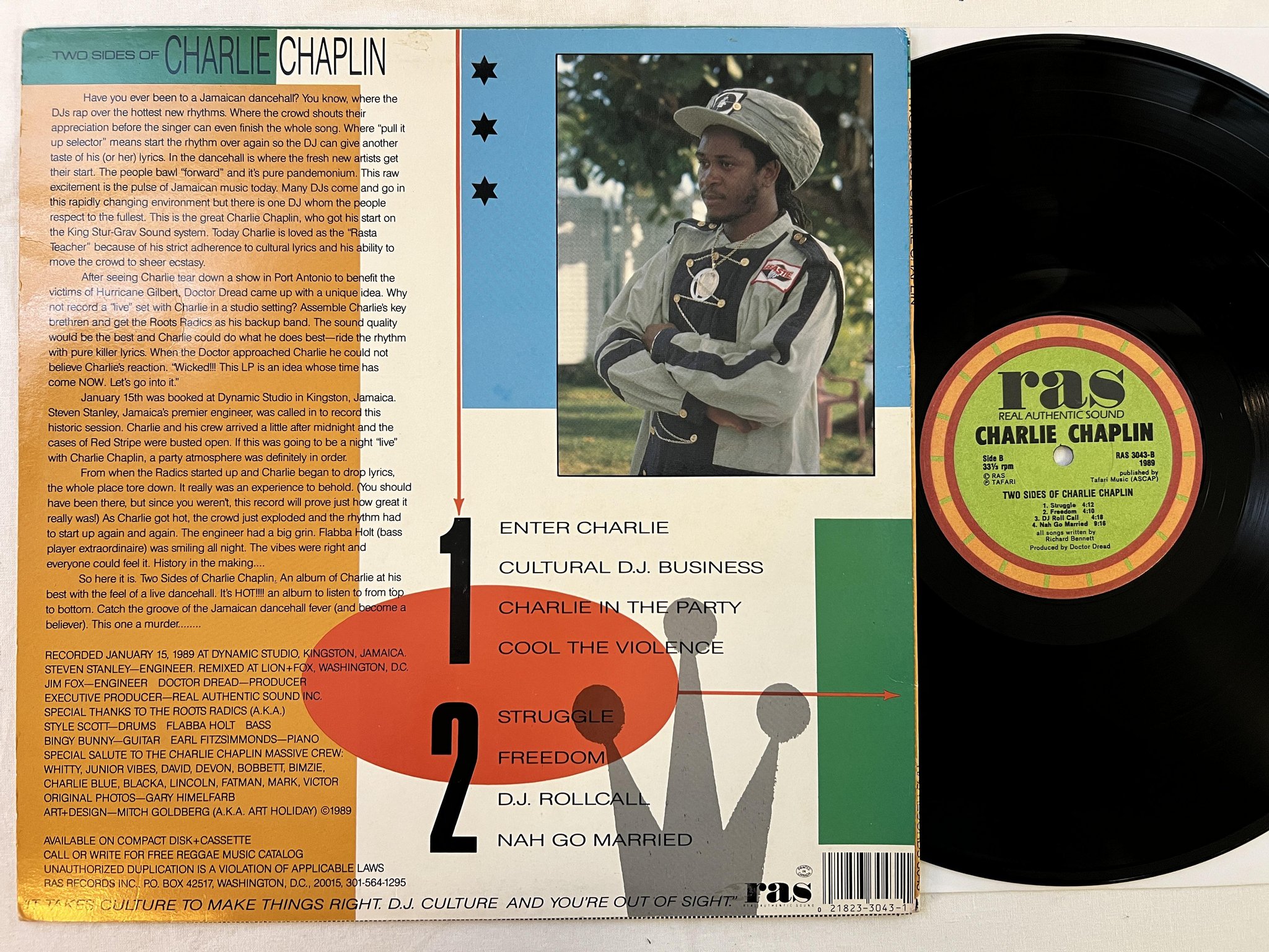 Omslagsbild för skivan CHARLIE CHAPLIN Two Sides Of Charlie Chaplin LP -89 UK REAL AUTHENTIC RAS 3043