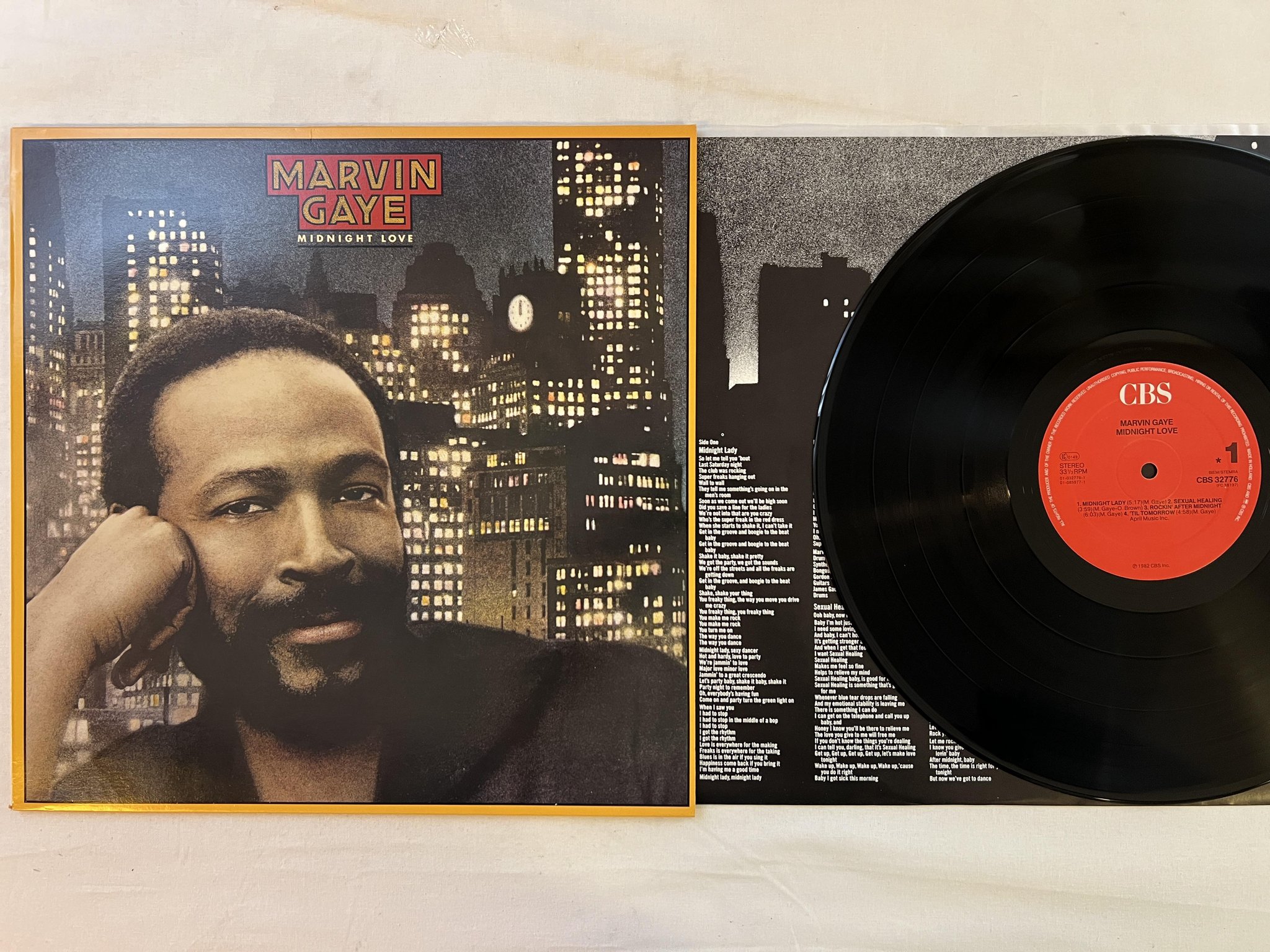 Omslagsbild för skivan MARVIN GAYE midnight love LP -82 Hol CBS 32776 ** SEXUAL HEALING **