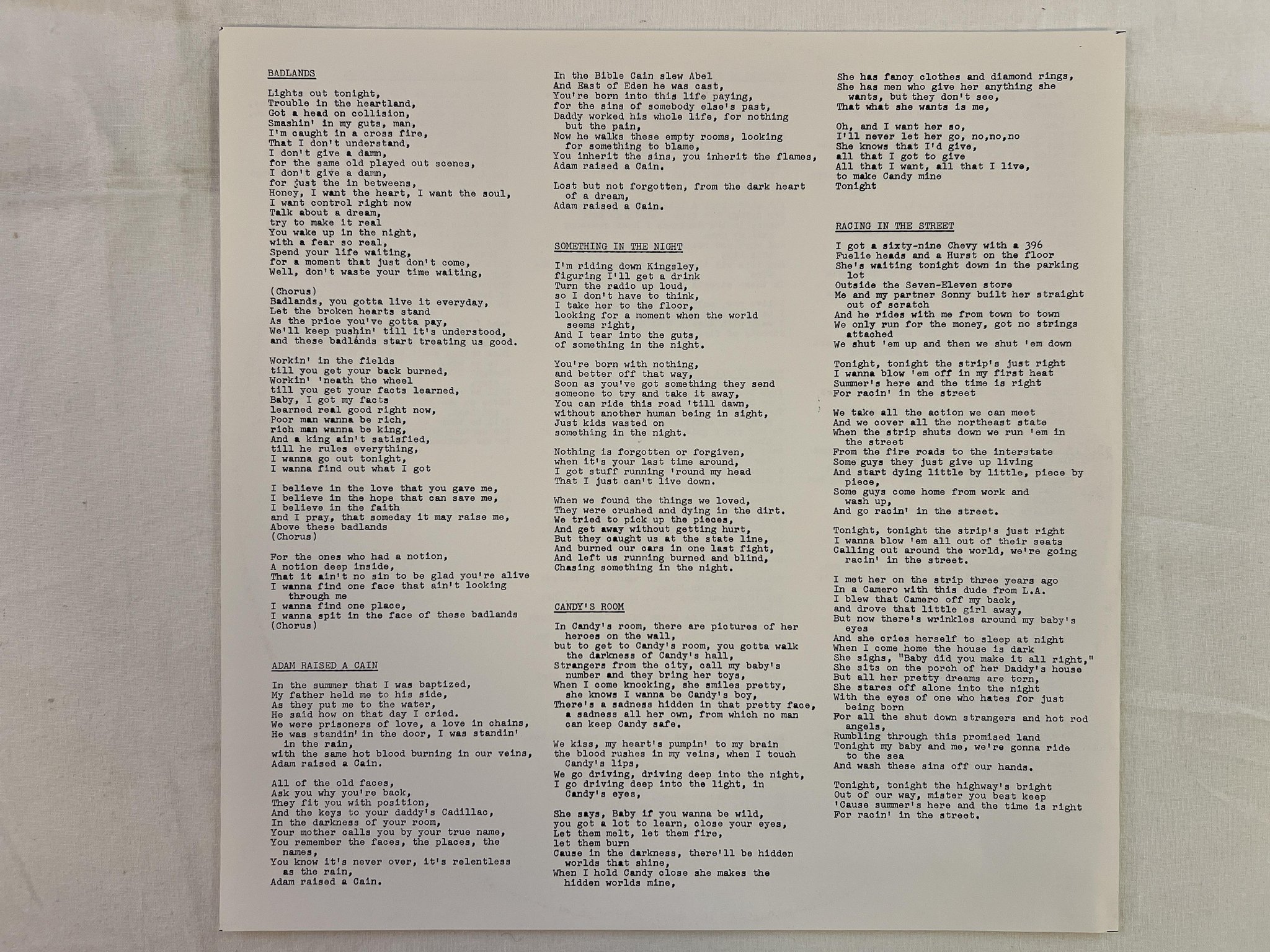 Omslagsbild för skivan BRUCE SPRINGSTEEN darkness on the edge of town LP -78 Hol CBS 86061