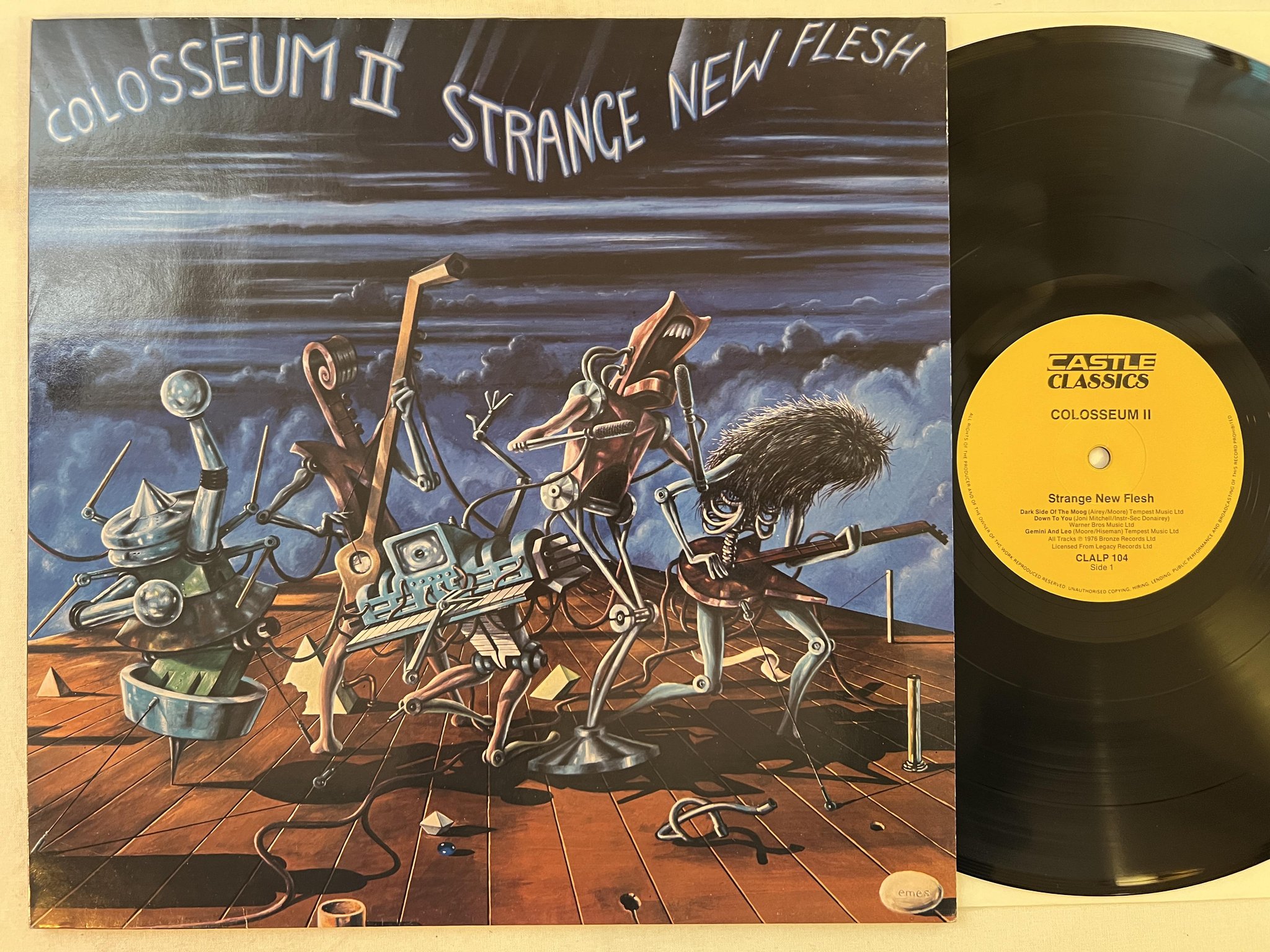 Omslagsbild för skivan COLOSSEUM II strange new flesh LP re CASTLE CLASSICS CLALP 104