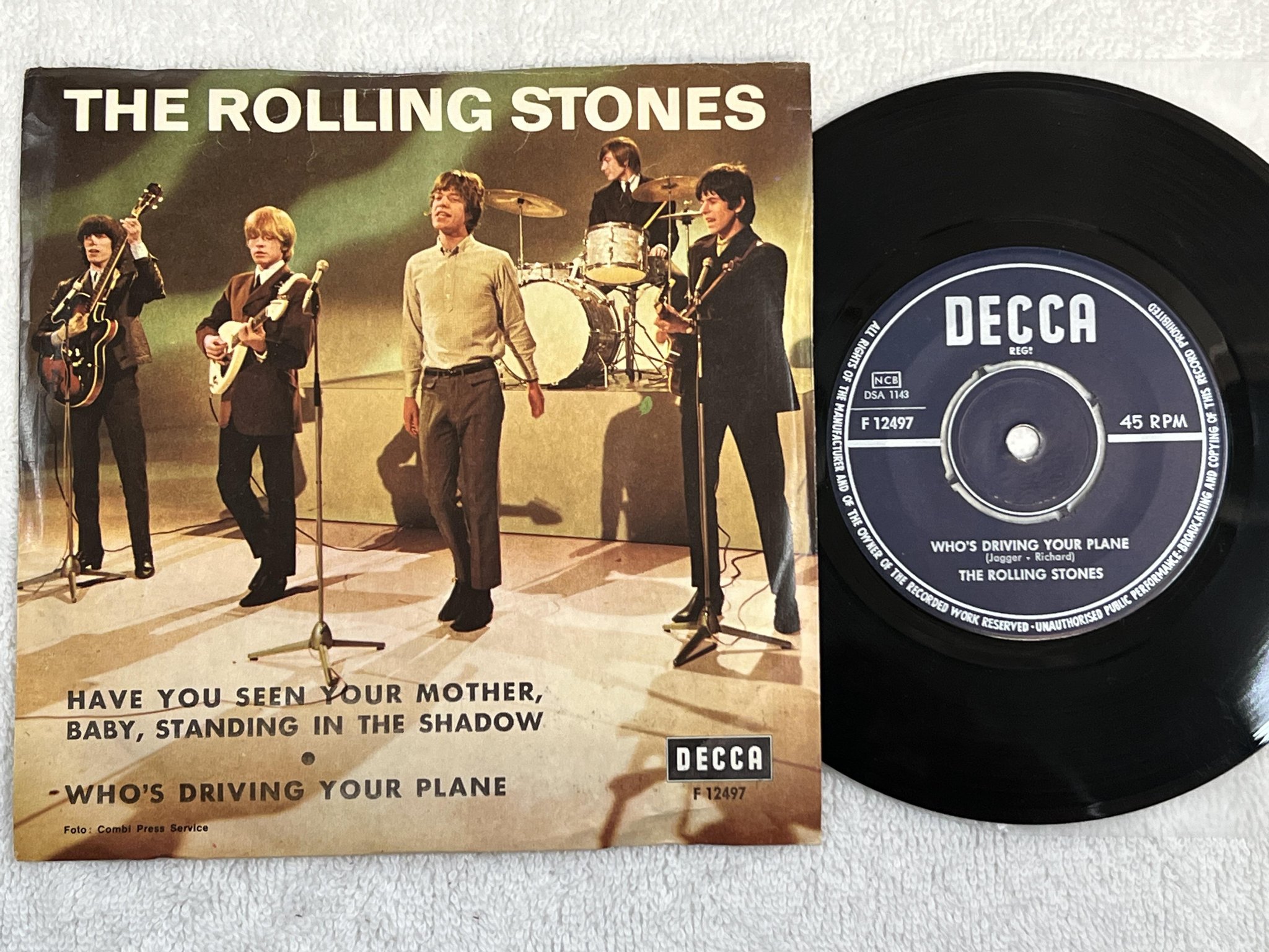 Omslagsbild för skivan THE ROLLING STONES have you seen your mother 7"ep -66 Swe DECCA F 12497