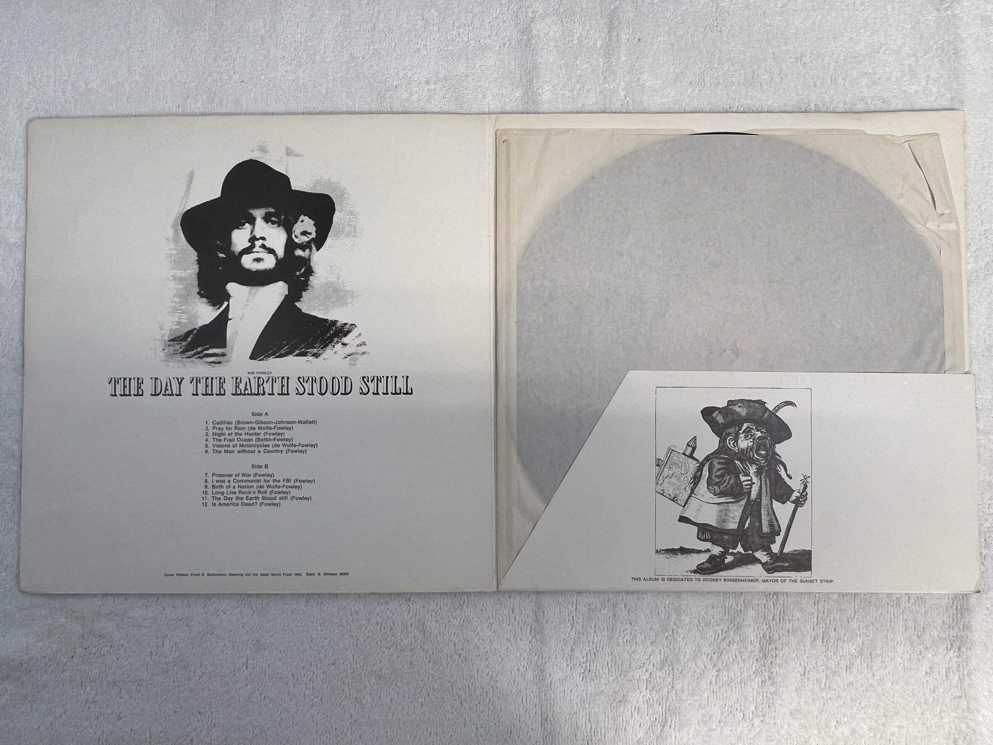 Omslagsbild för skivan KIM FOWLEY The Day The Earth Stood Still LP -70 Swe MNW MNWL-7P ** Psych **