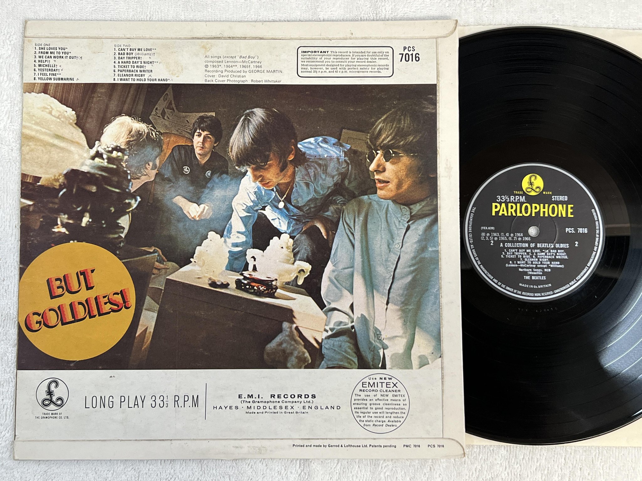 Omslagsbild för skivan THE BEATLES a collection of Beatles oldies LP UK PARLOPHONE PCS 7016