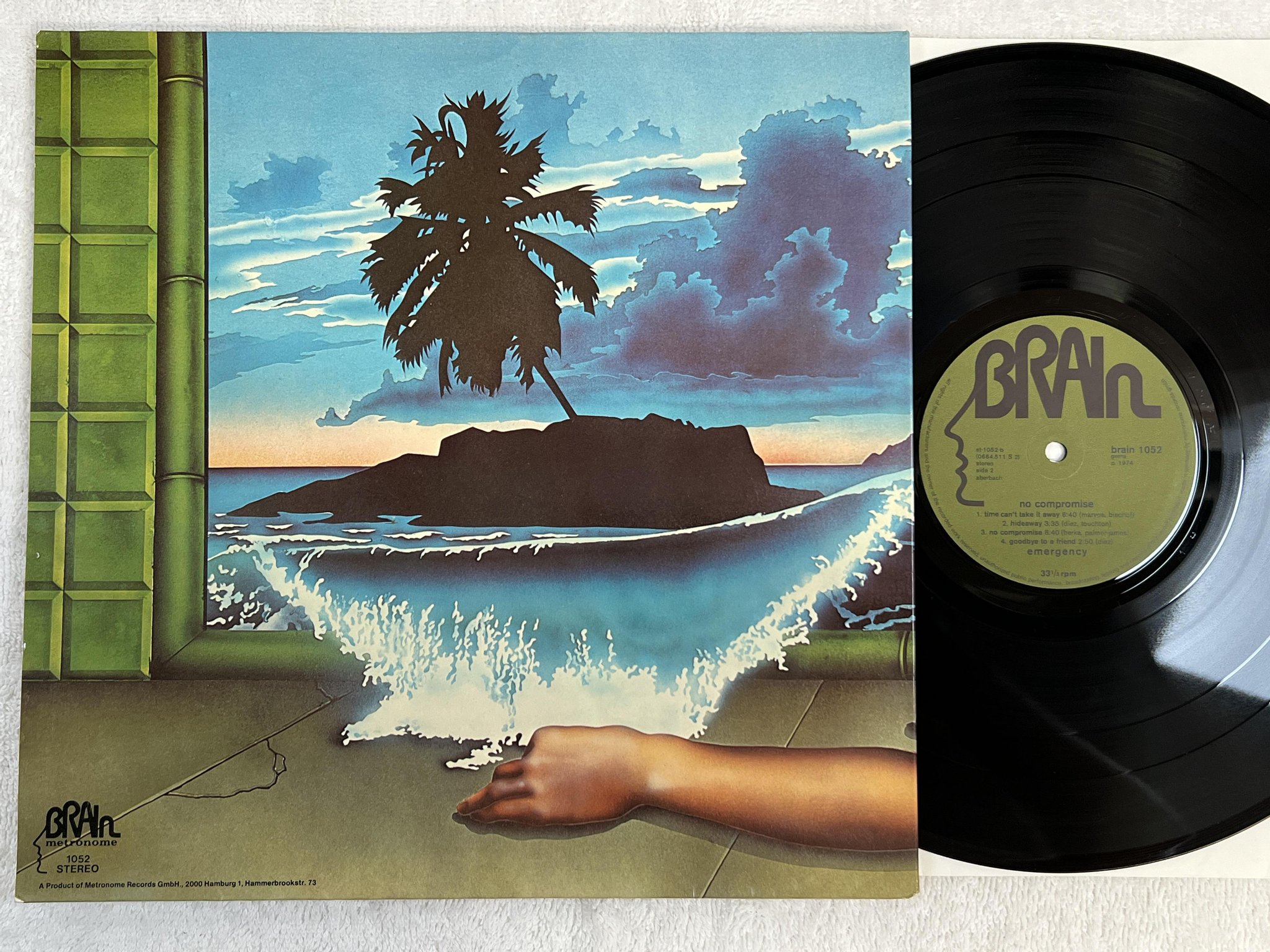 Omslagsbild för skivan EMERGENCY No Compromise LP -74 Ger BRAIN 1052 *** KRAUTROCK ***