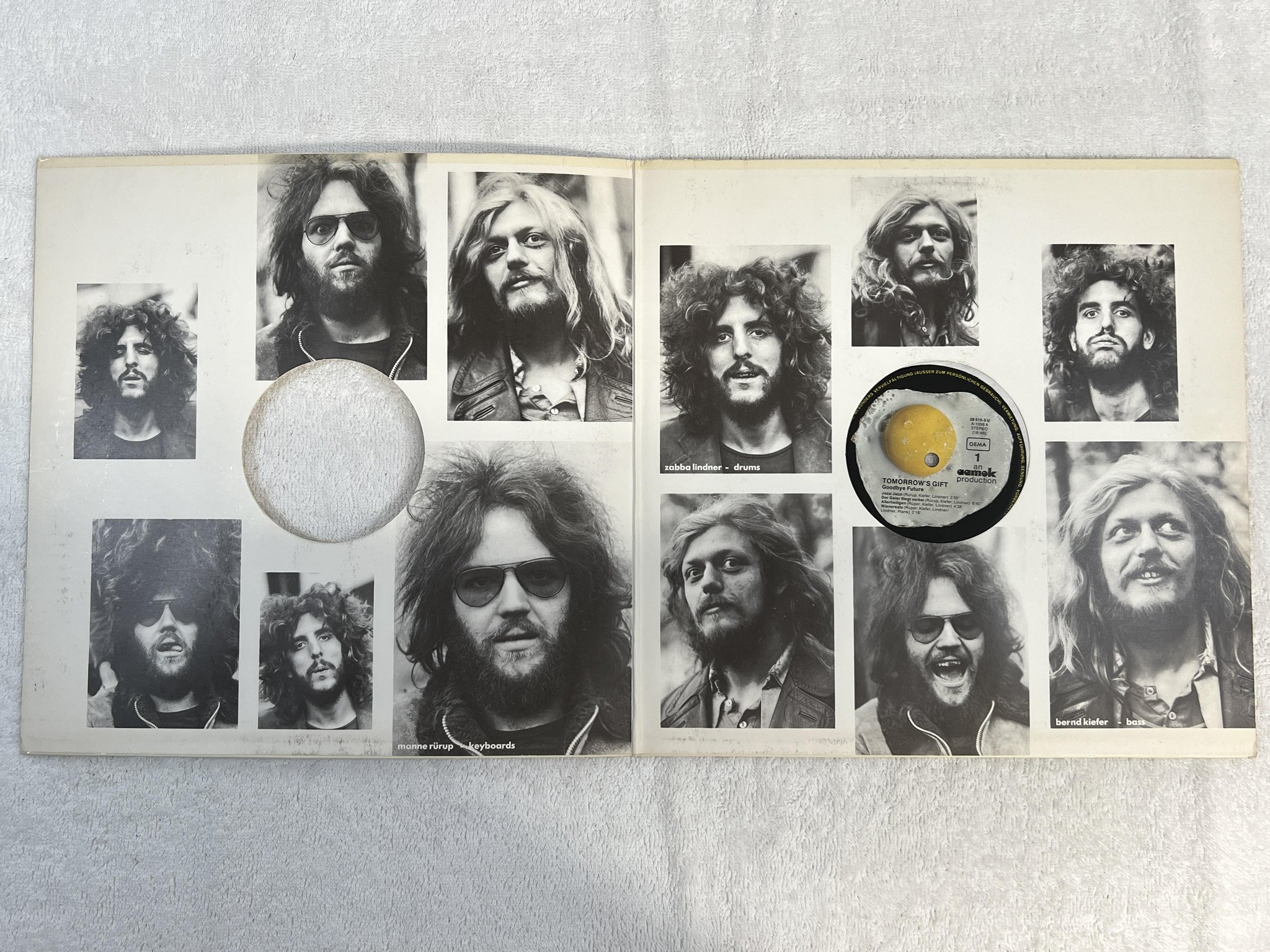 Omslagsbild för skivan TOMORROW'S GIFT goodbye future LP -73 Ger AAMOK 28515-5U *** MEGA RARE KRAUT **