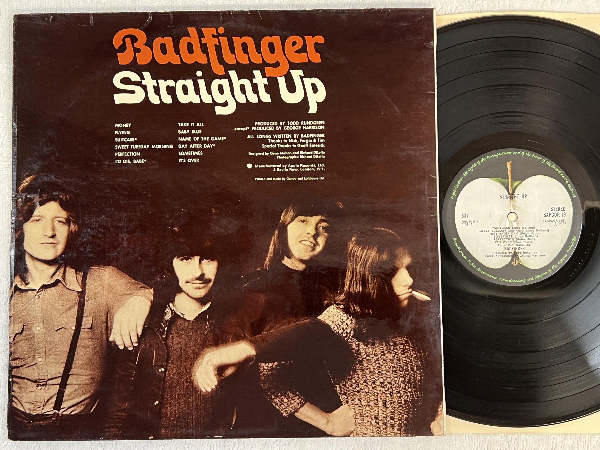 Omslagsbild för skivan BADFINGER straight up LP -72 UK APPLE SAPCOR 19