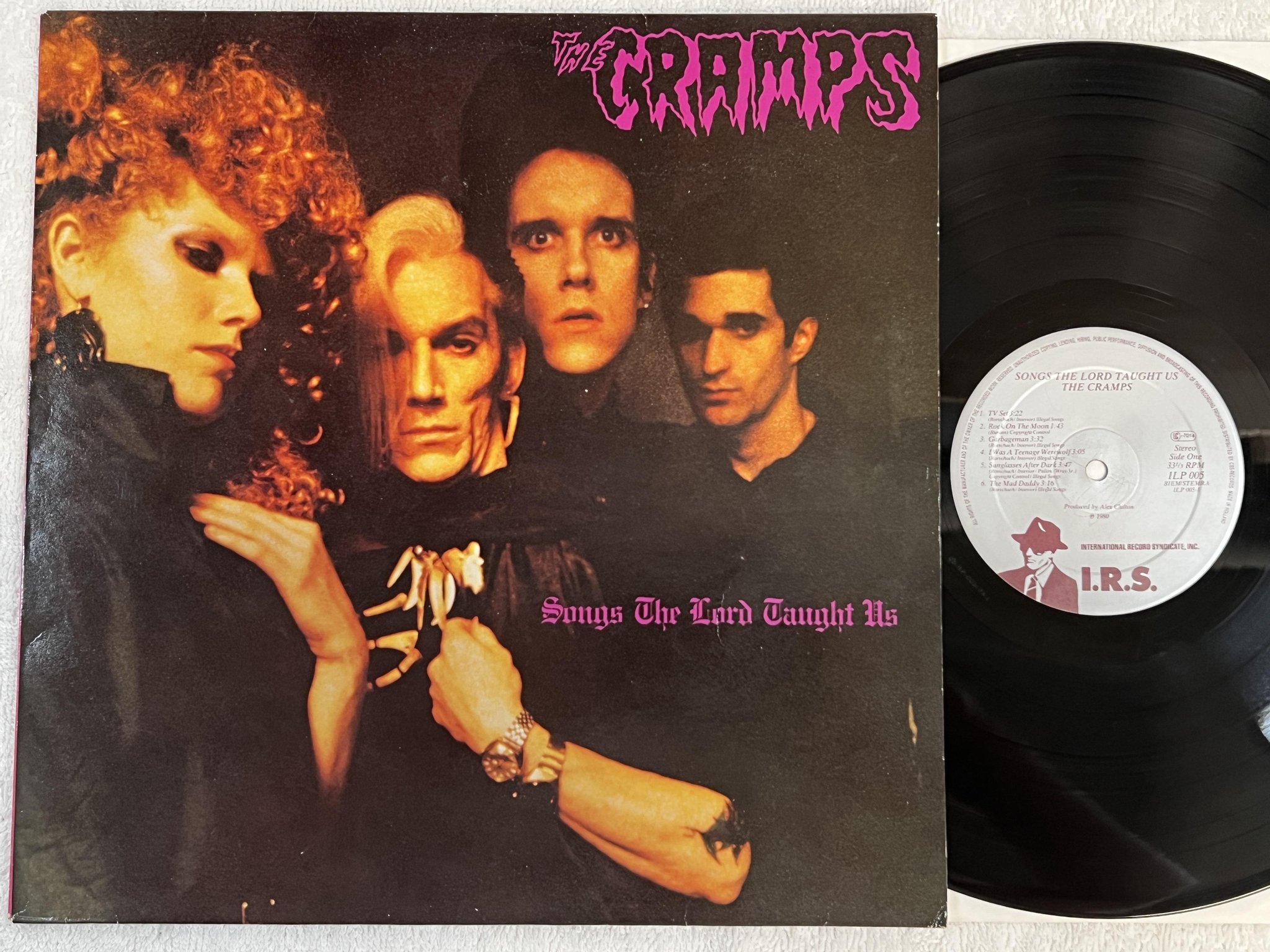 Omslagsbild för skivan THE CRAMPS songs the lord taught us LP -80 Hol I.R.S. ILP 005