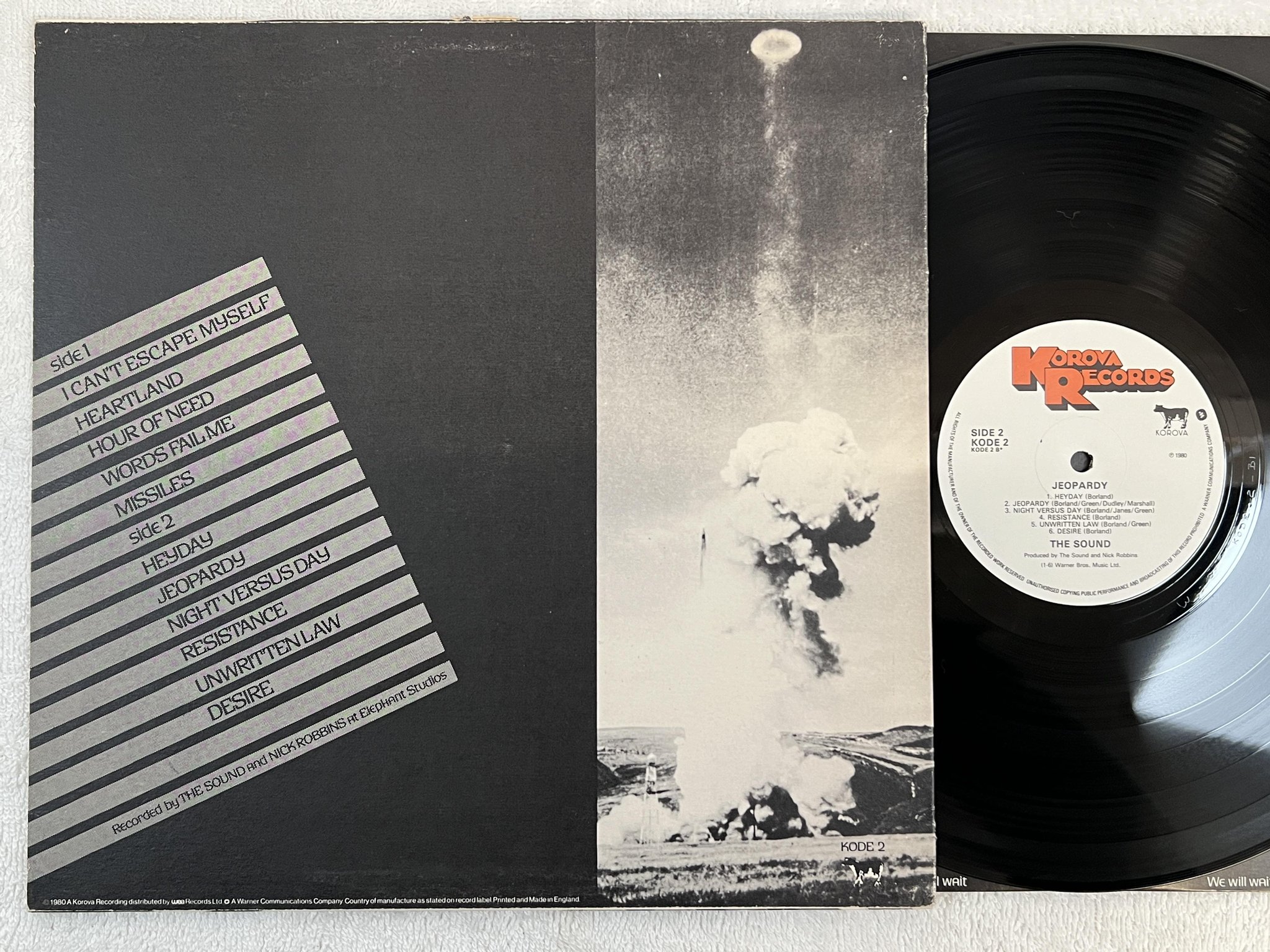 Omslagsbild för skivan THE SOUND Jeopardy LP -80 UK KOROVA KODE 2 *** NEW WAVE / POST-PUNK ***
