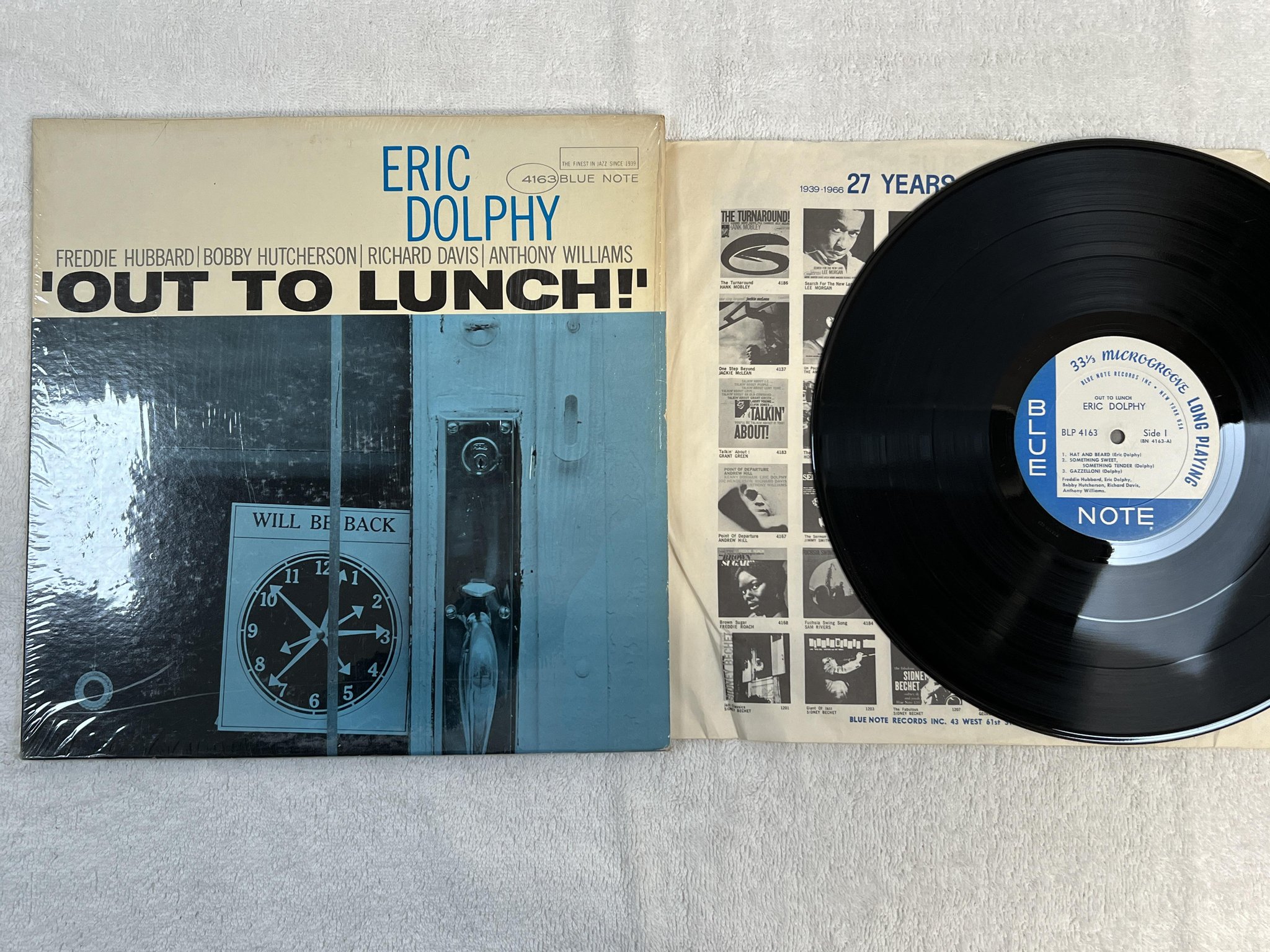 Omslagsbild för skivan ERIC DOLPHY Out To Lunch! LP -66 US BLUE NOTE BLP 4163 *** RARE JAZZ ***