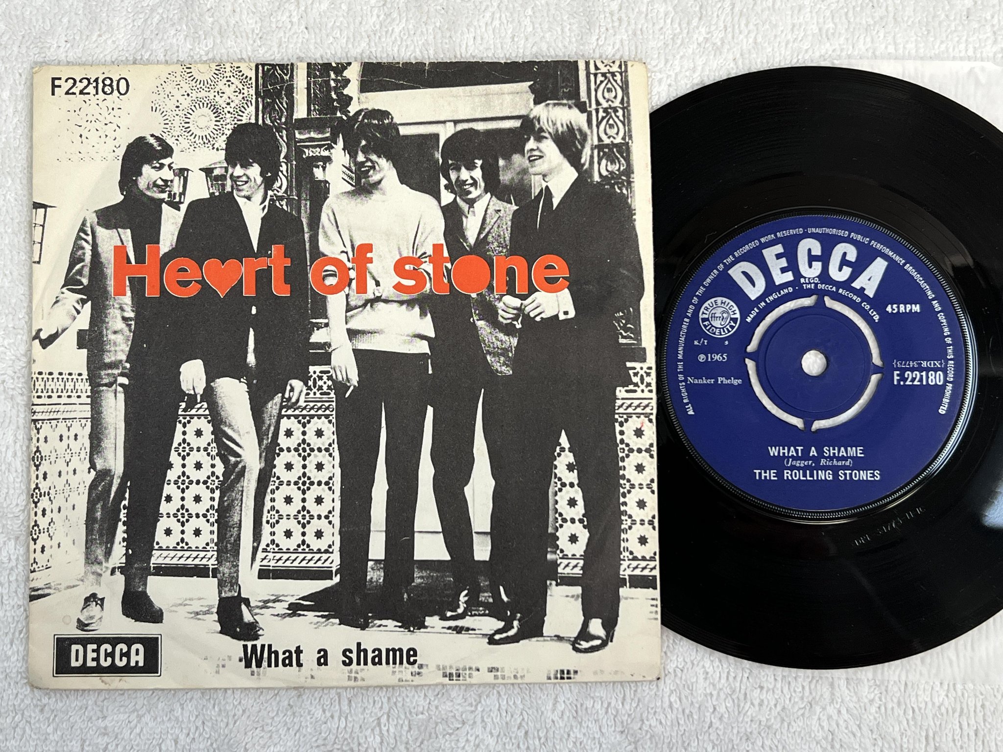 Omslagsbild för skivan THE ROLLING STONES heart of stone 7" -65 Den/UK DECCA F 22180