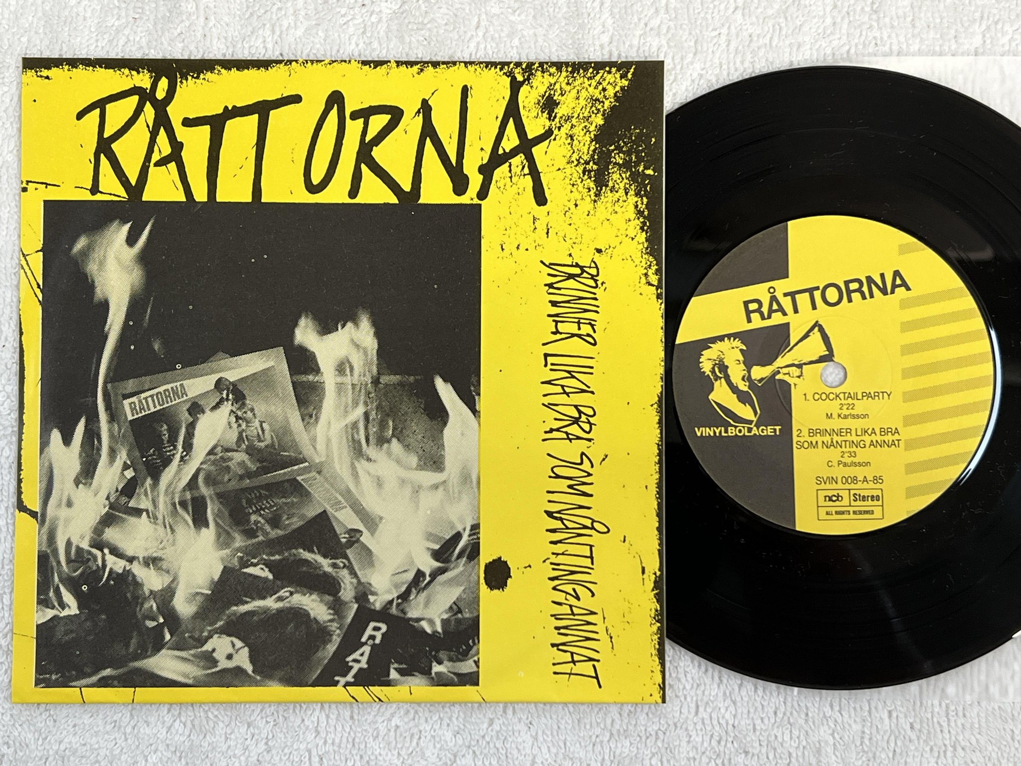 Omslagsbild för skivan RÅTTORNA Brinner Lika Bra 7" -85 Swe VINYLBOLAGET SVIN 008