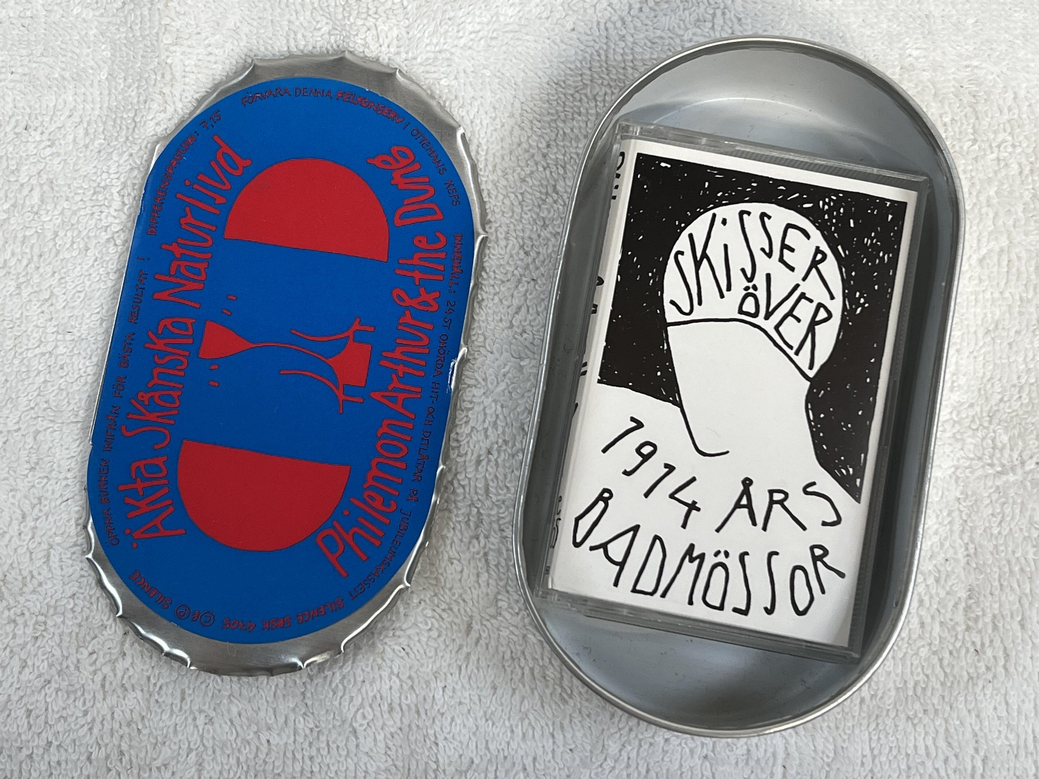 Omslagsbild för skivan PHILEMON ARTHUR & THE DUNG Skisser Över 1914 Års Badmössor CASSETTE *** RARE ***