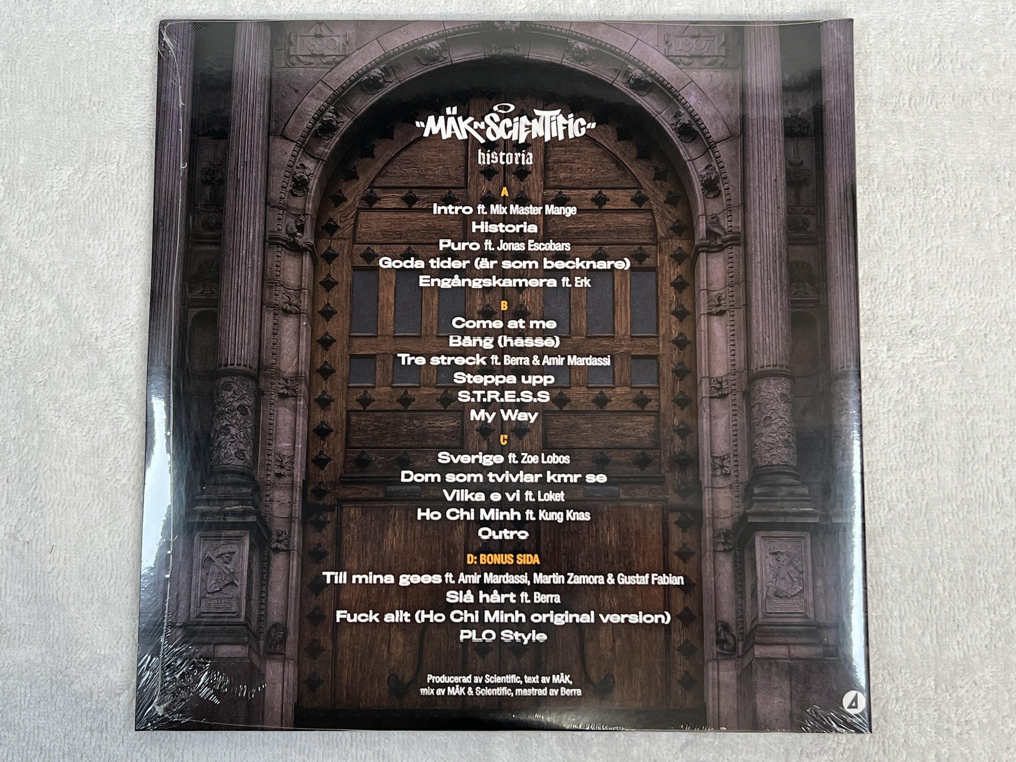 Omslagsbild för skivan MÄK & SCIENTIFIC Historia 2xLP 2021 SWE private pressing **** SEALED ****