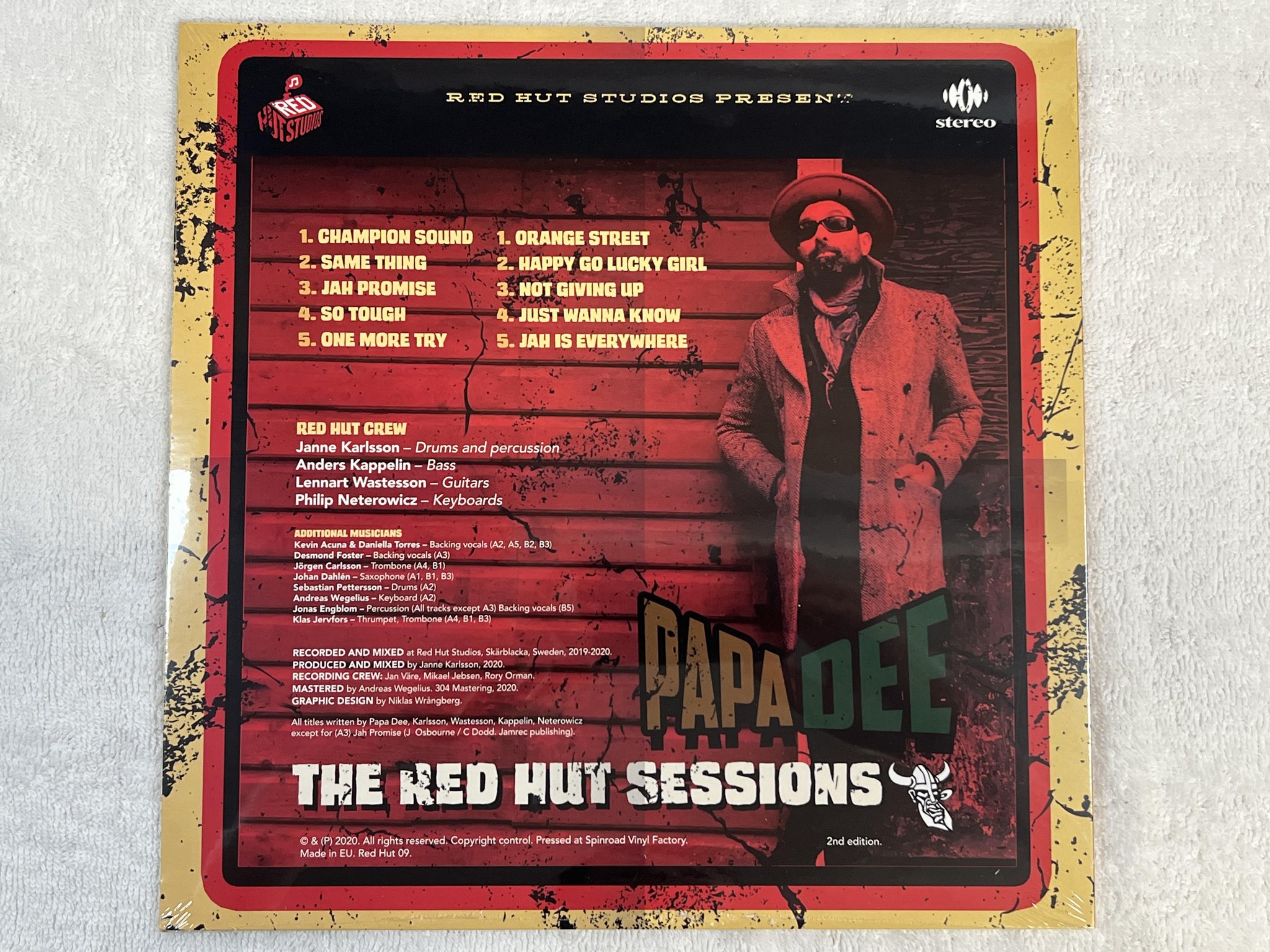 Omslagsbild för skivan PAPA DEE The Red Hut Sessions LP 2020 Swe Red Hut 09