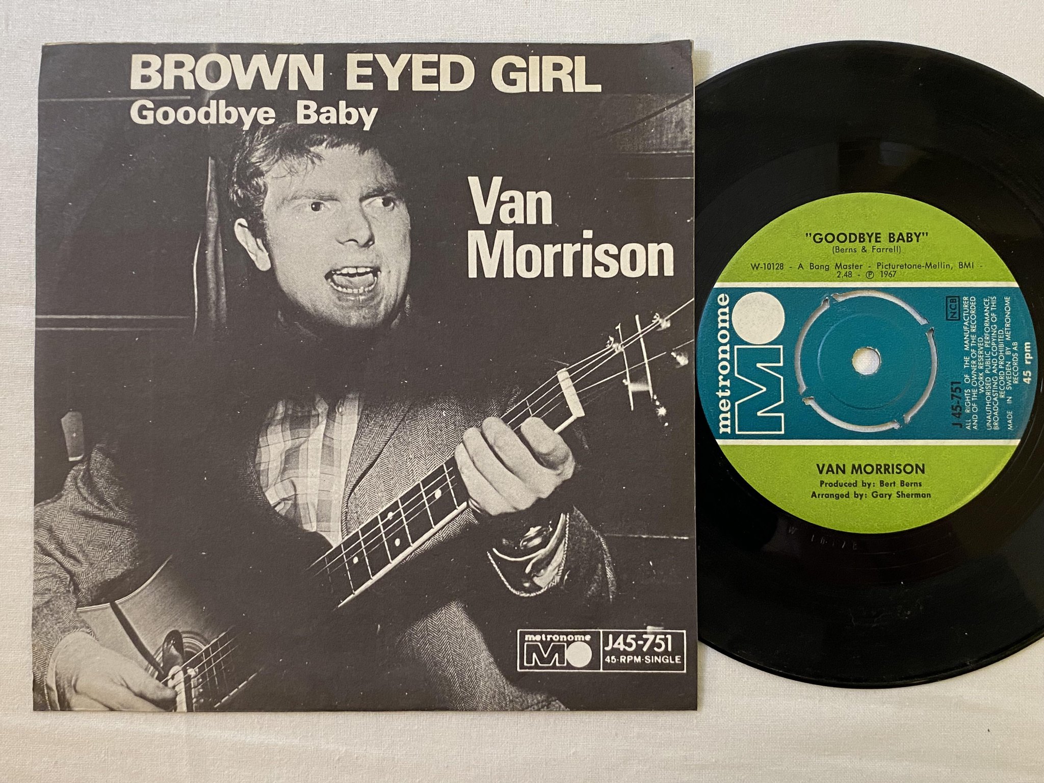 Omslagsbild för skivan VAN MORRISON brown eyed girl 7" -67 Swe METRONOME J45-751 *** R A R E ***