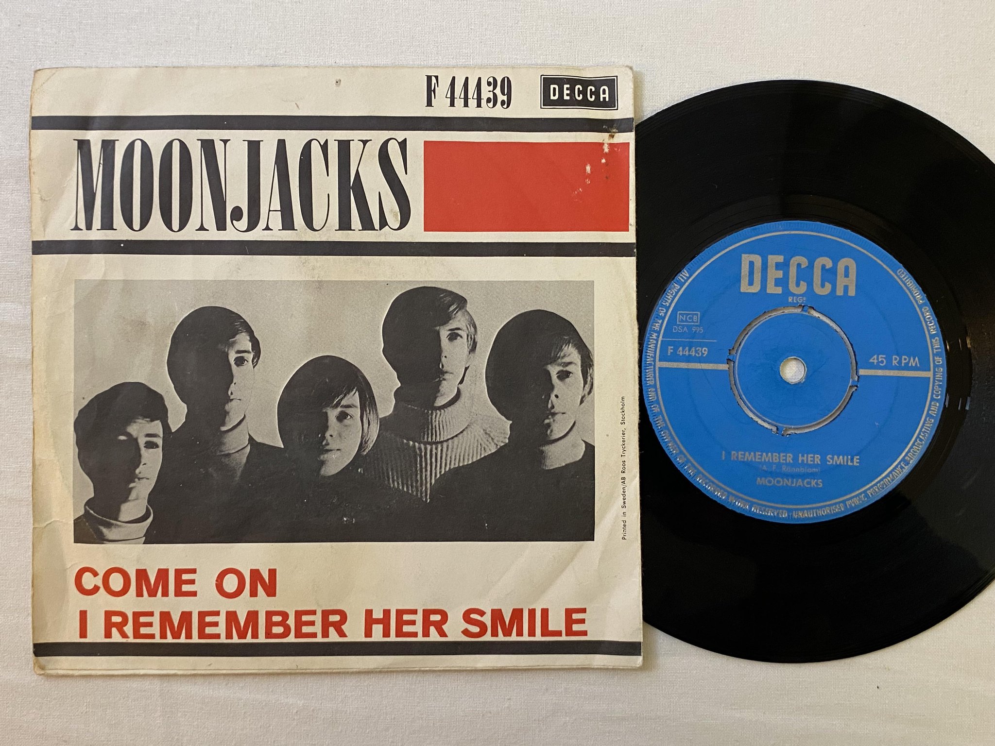 Omslagsbild för skivan MOONJACKS Come On 7" -65 Swe decca F44439