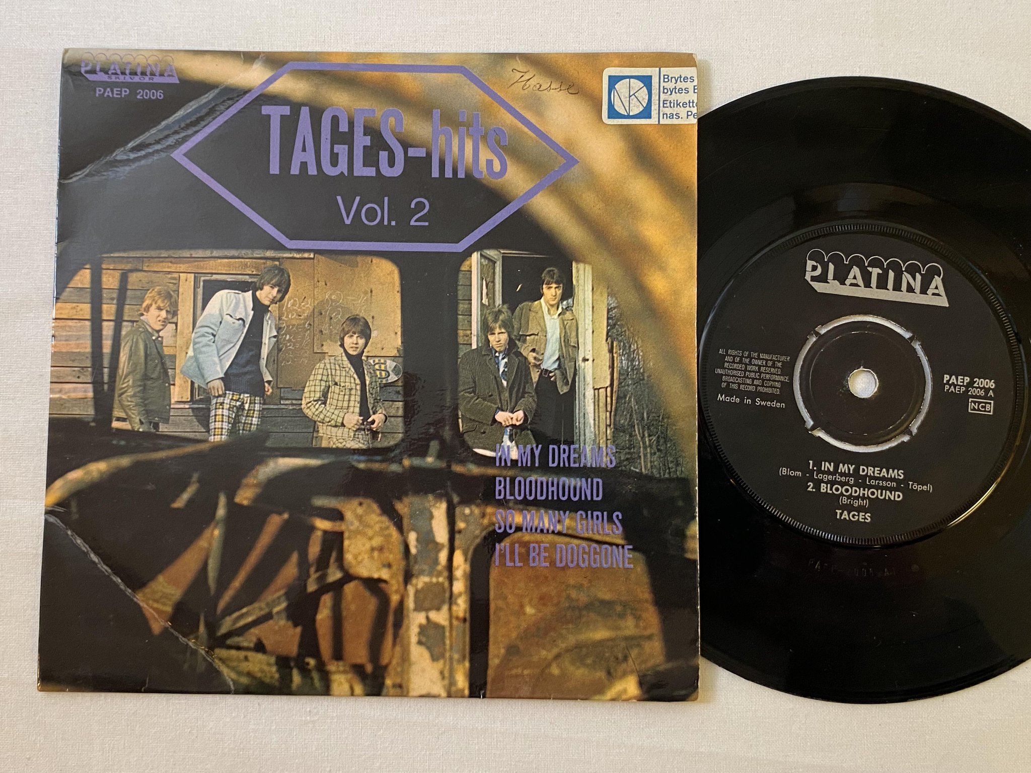 Omslagsbild för skivan TAGES - hits vol 2 7"ep -67 Swe PLATINA PAEP 2006
