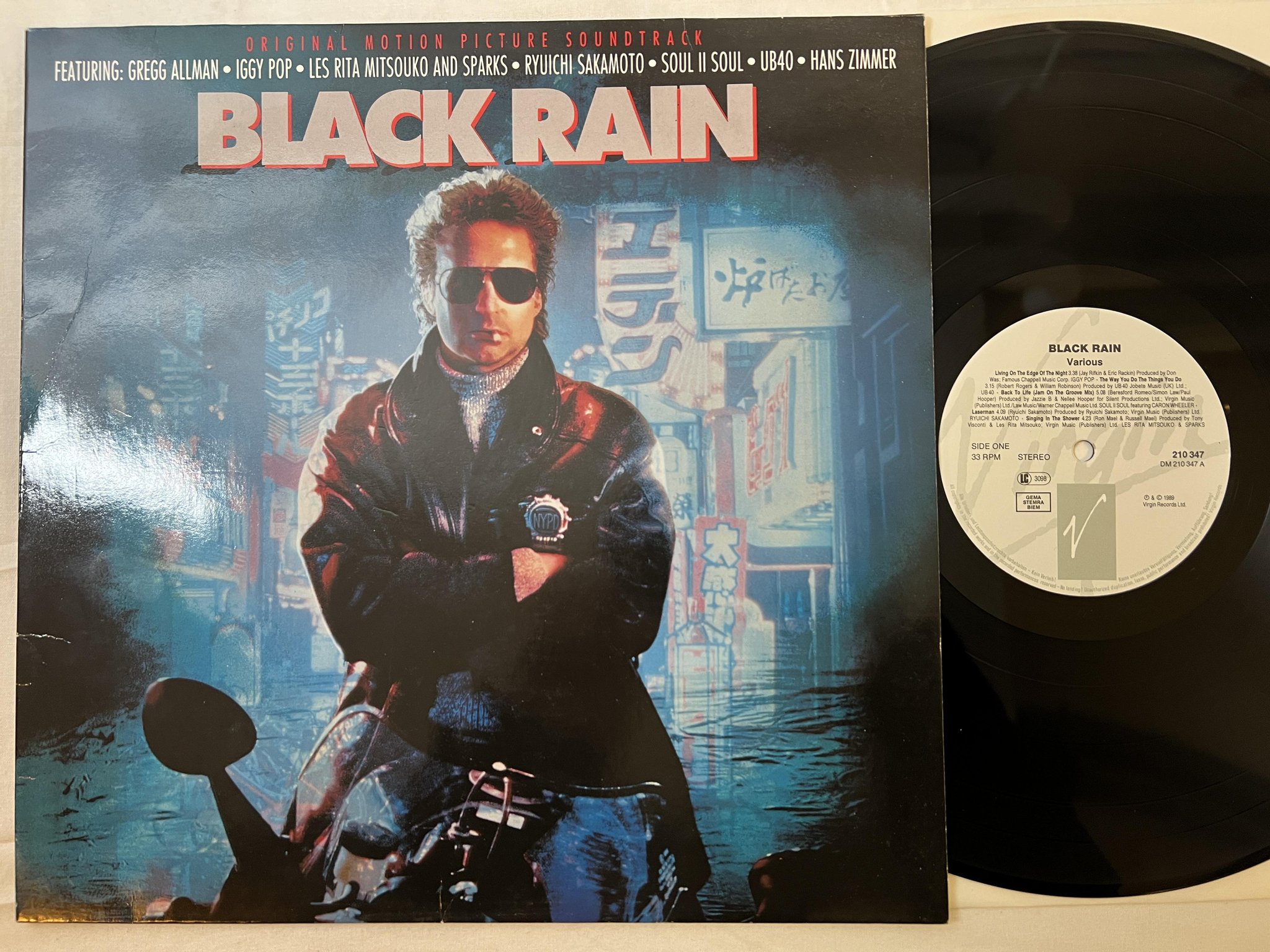 Omslagsbild för skivan V/A Black Rain LP -89 VIRGIN 210 347