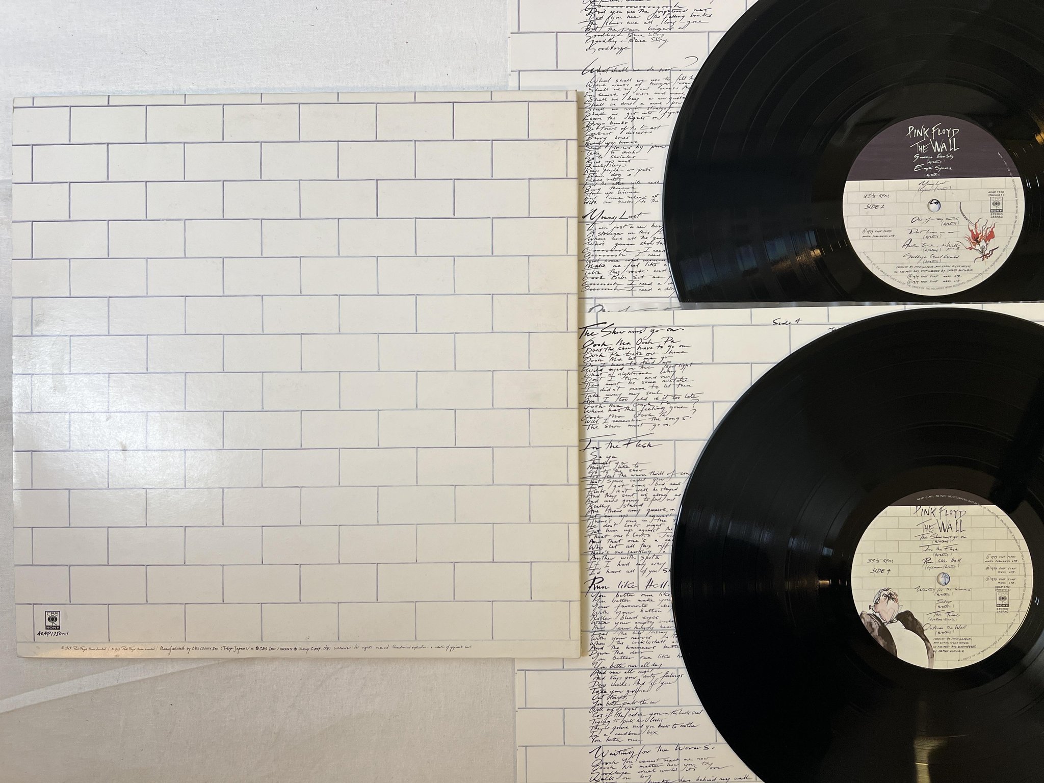Omslagsbild för skivan PINK FLOYD the wall 2xLP -79 Japan CBS/SONY 40AP-1750-1