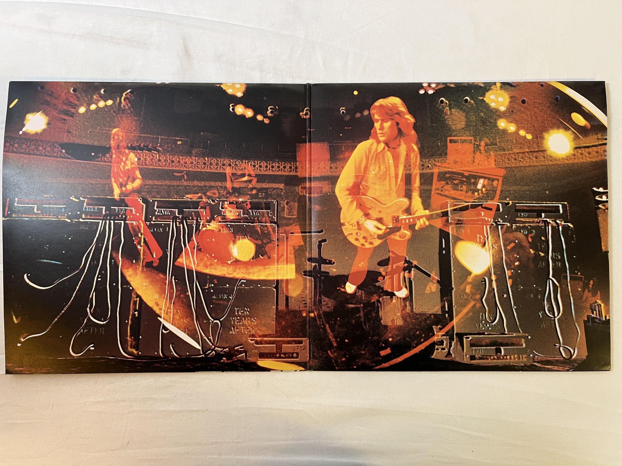 Omslagsbild för skivan TEN YEARS AFTER recorded live 2xLP -73 UK CHRYSALIS CTY 1049