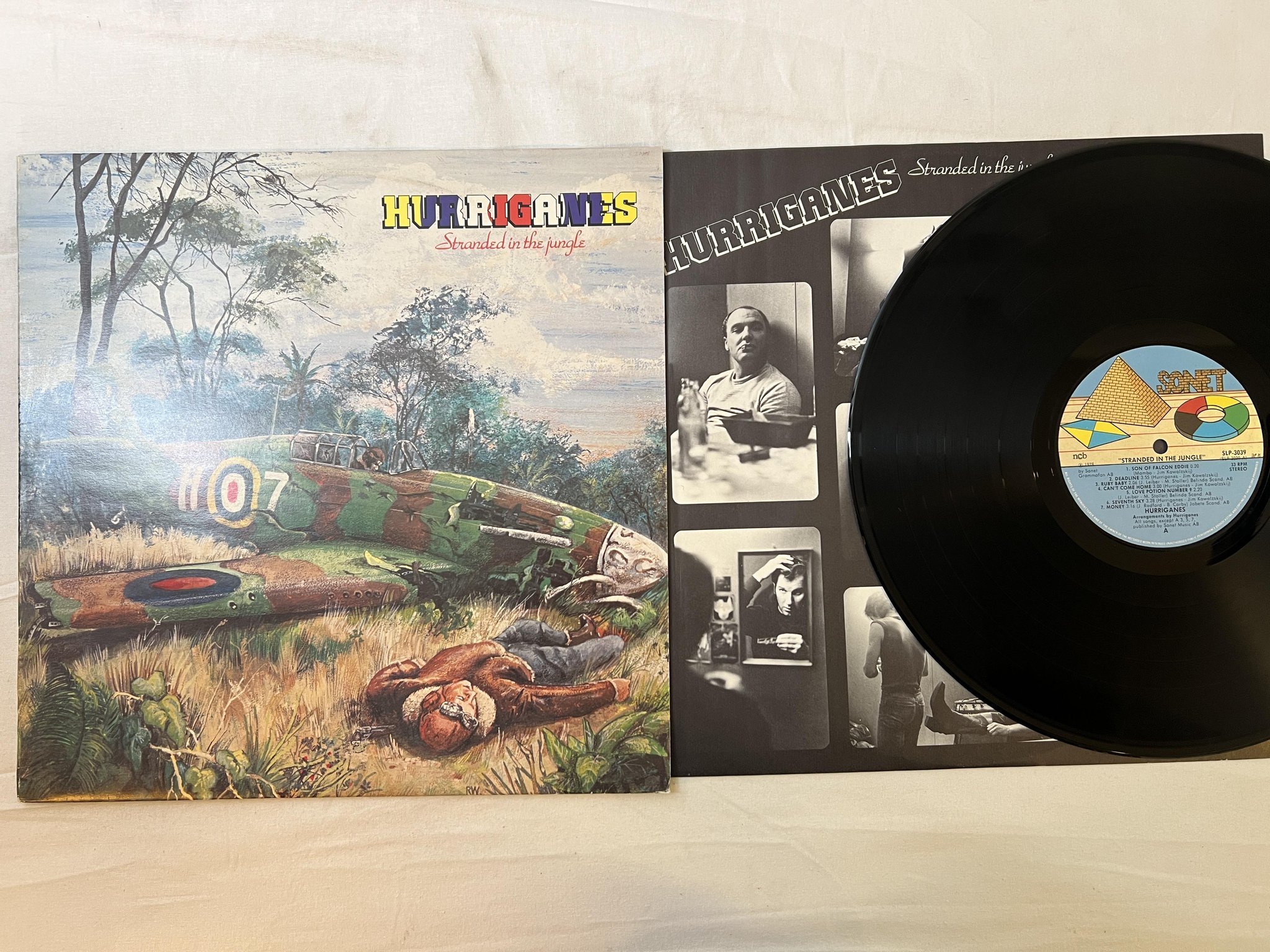 Omslagsbild för skivan HURRIGANES stranded in the jungle LP -78 ncb SONET SLP 3039