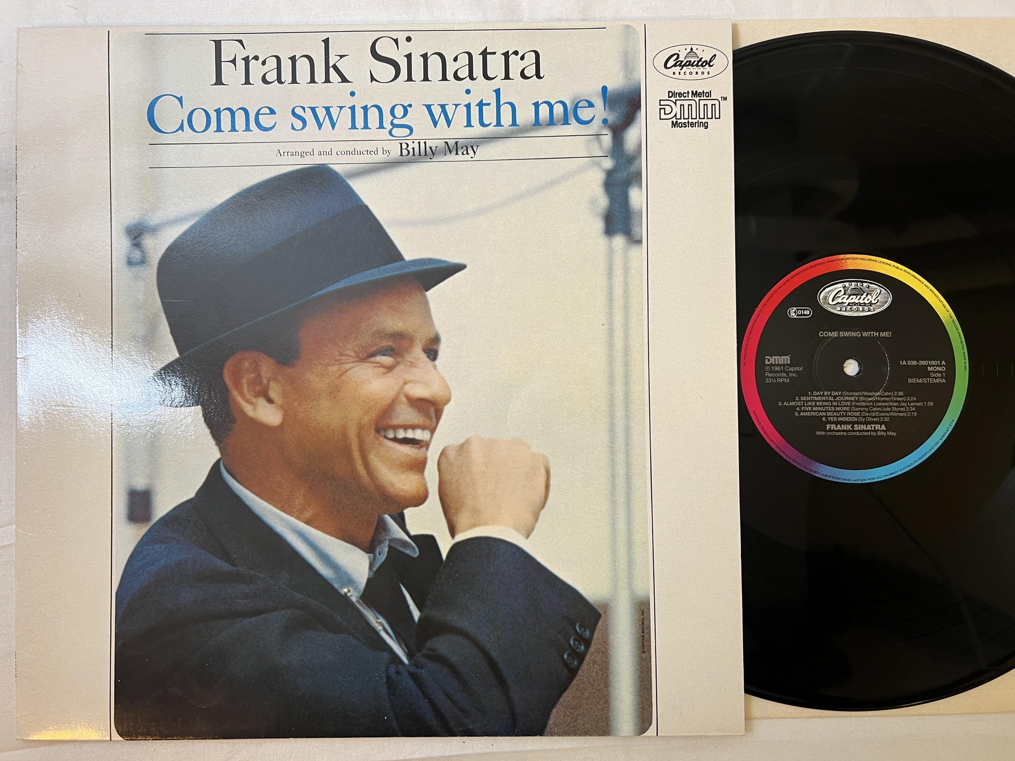 Omslagsbild för skivan FRANK SINATRA come swing with me! LP re Hol CAPITOL 1A 038-2601801