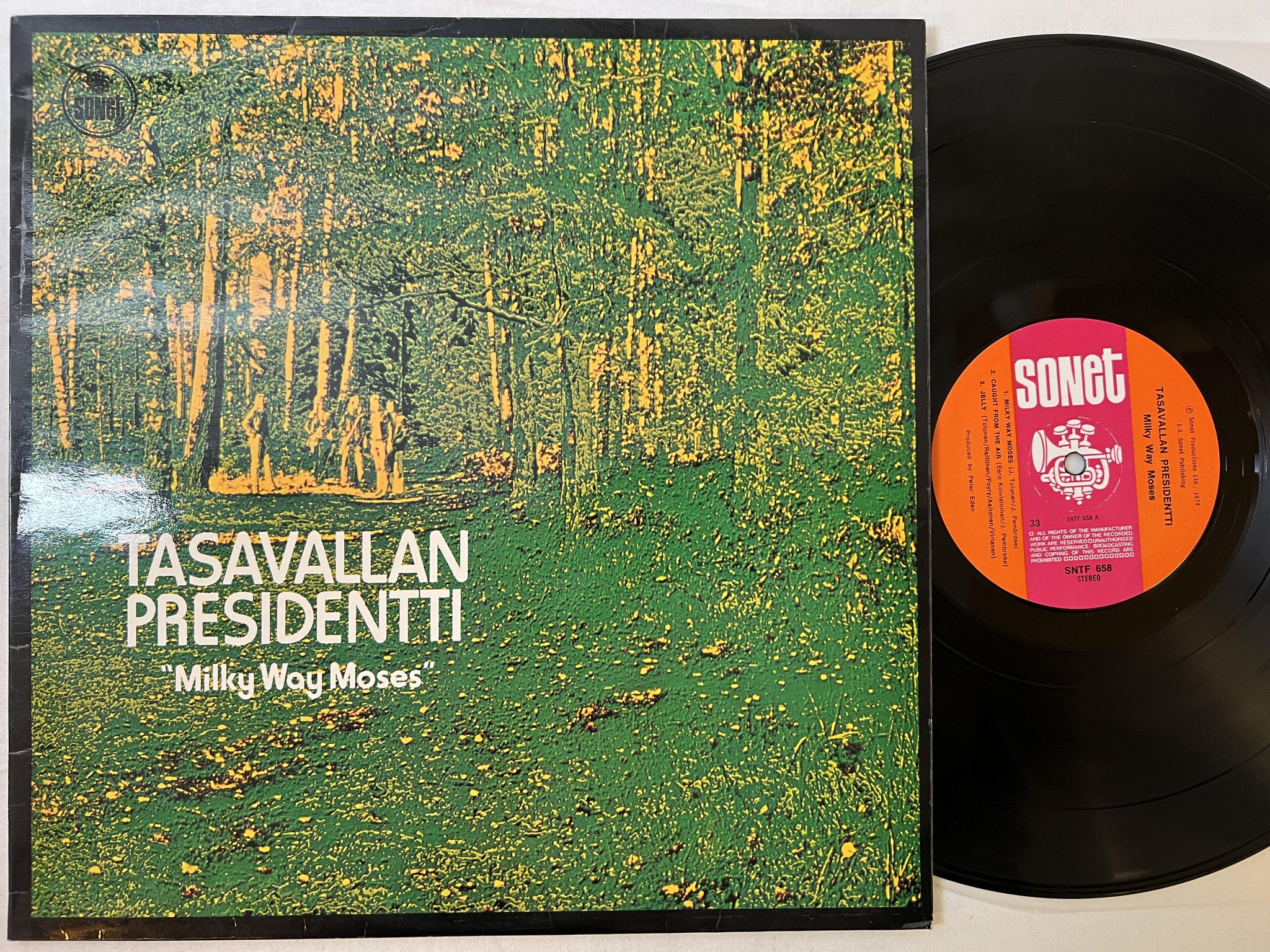 Omslagsbild för skivan TASAVALLAN PRESIDENTTI milky way Moses LP -74 UK SONET sntf 658