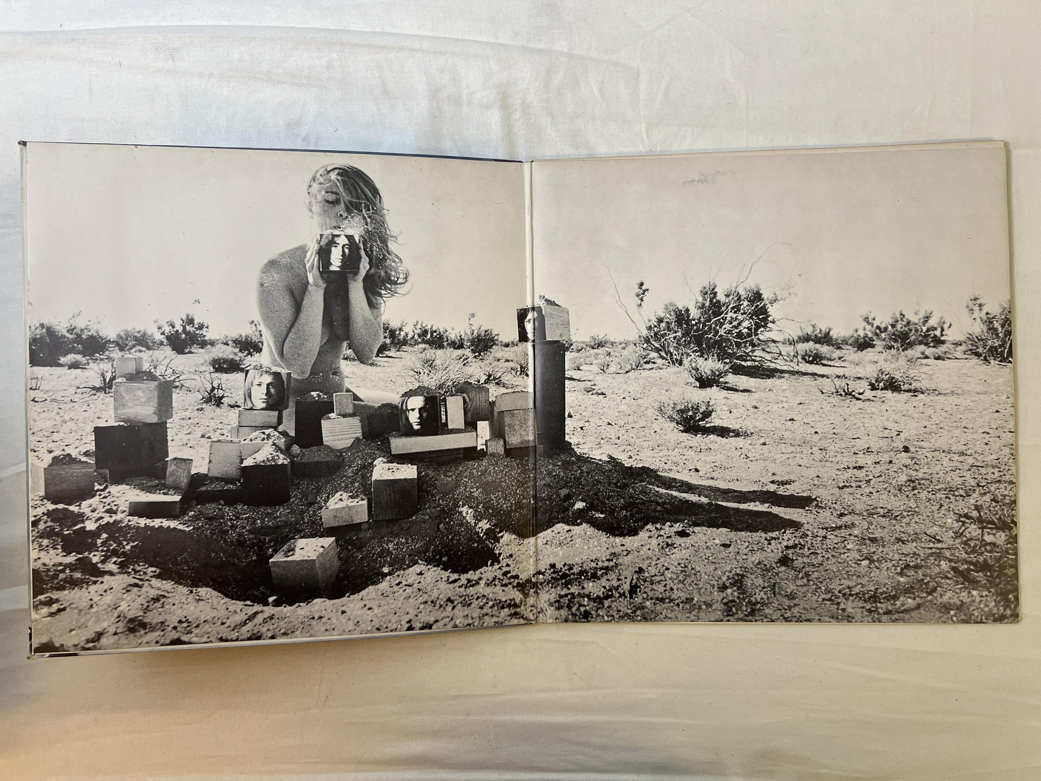 Omslagsbild för skivan FREE s/t LP 69 UK pink ISLAND ILPS 9104