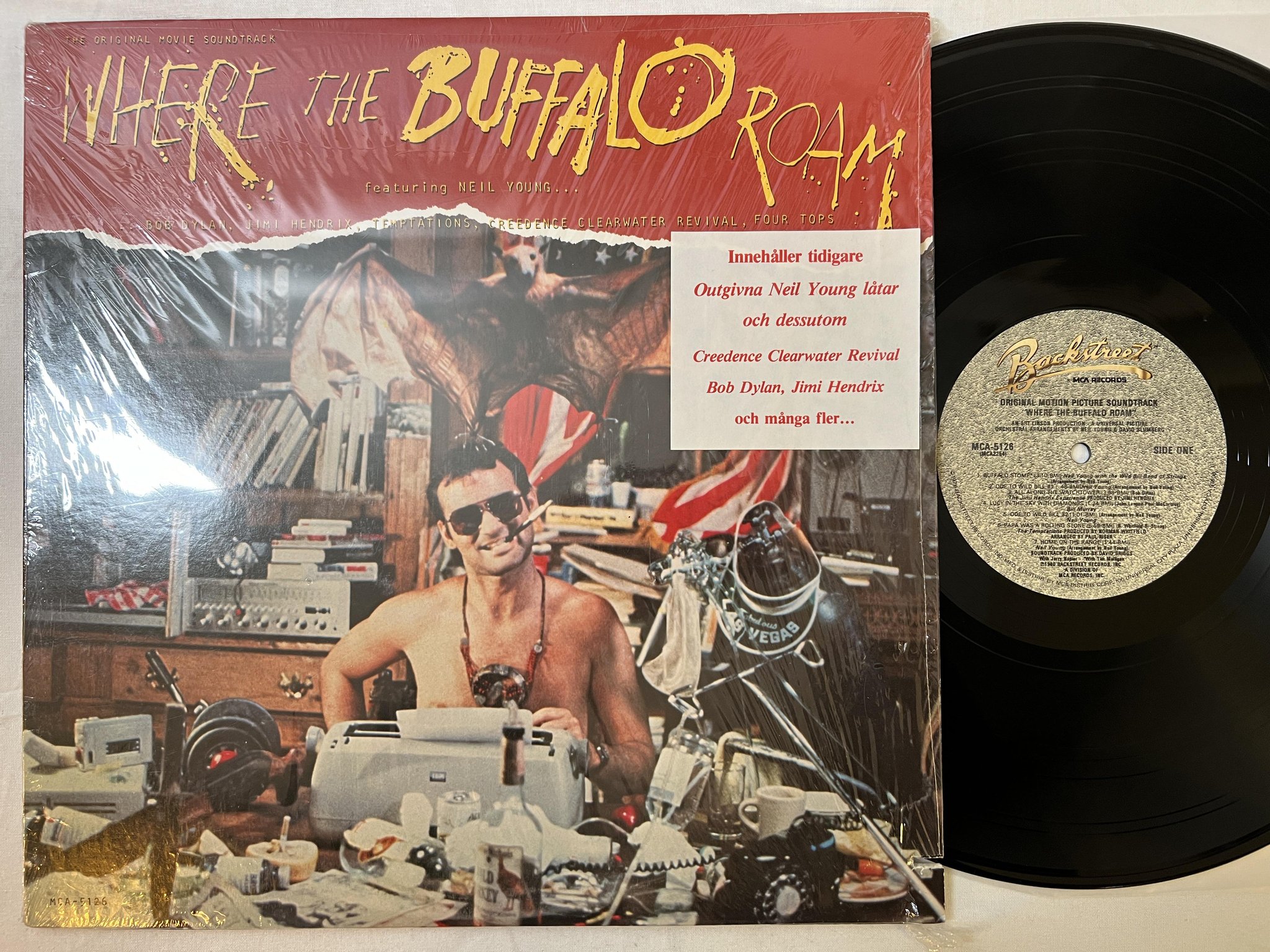 Omslagsbild för skivan V/A Where The Buffalo Roam LP -80 US MCA 5126 *** soundtrack ***