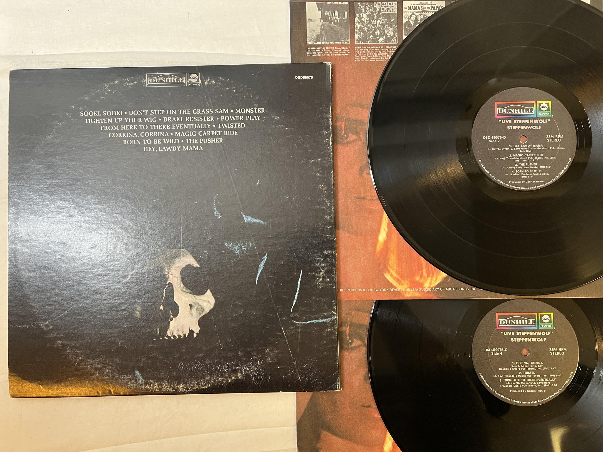 Omslagsbild för skivan STEPPENWOLF live 2xLP US DUNHILL/ABC DSD 50075